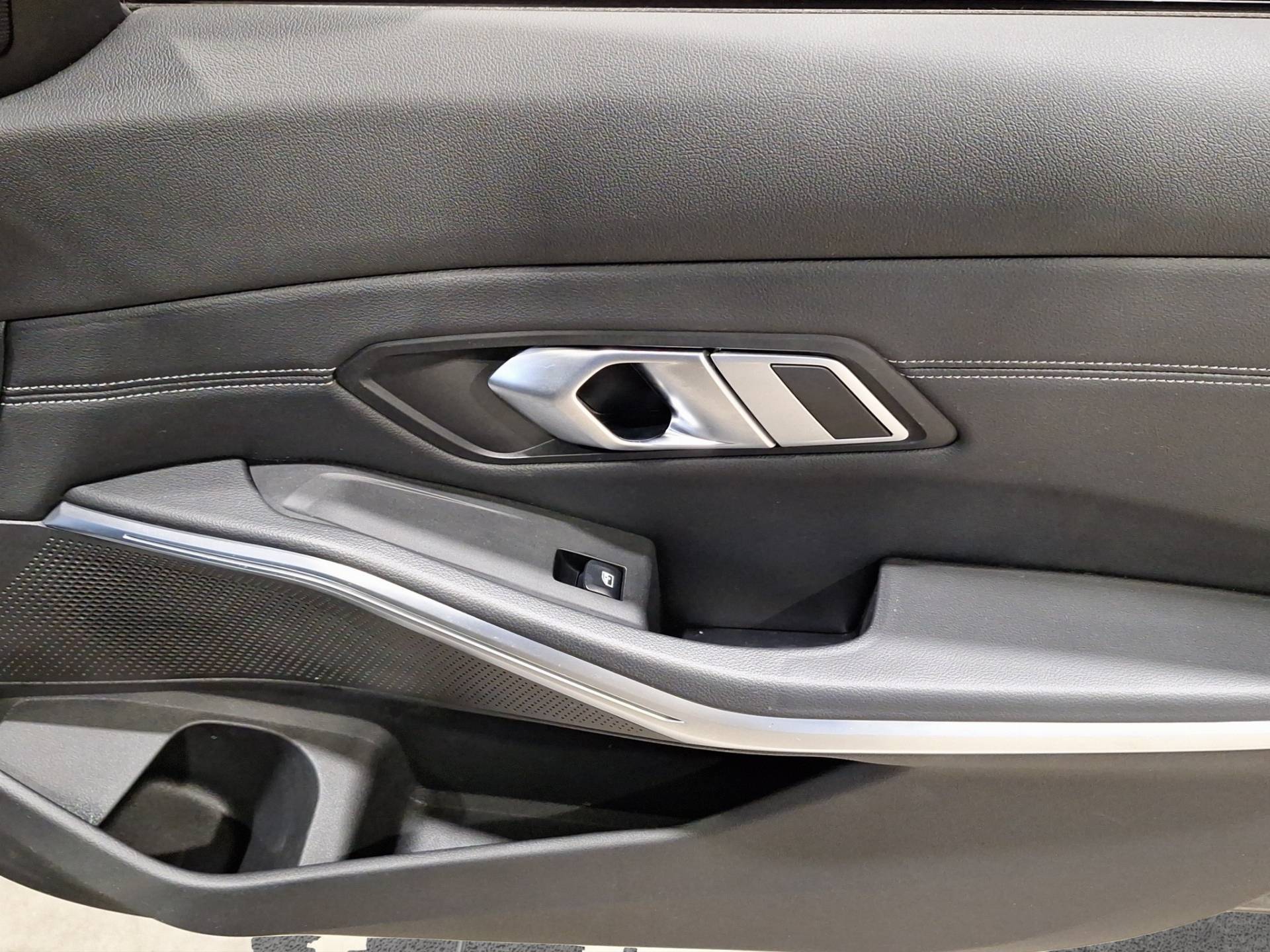 BMW Serie 3 Touring - Foto 16