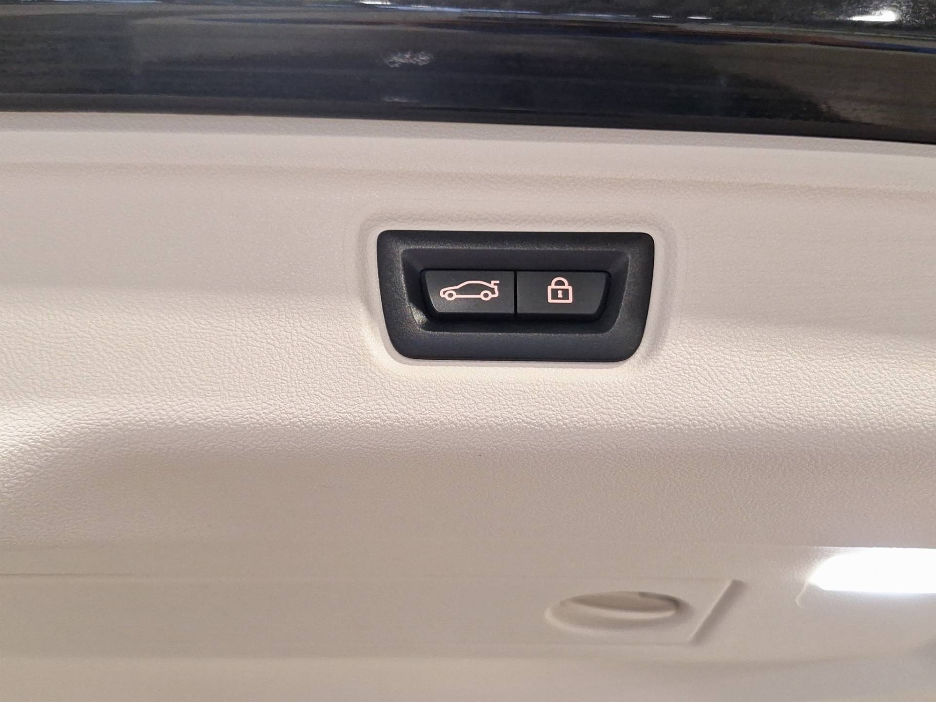 BMW Serie 3 Touring - Foto 36