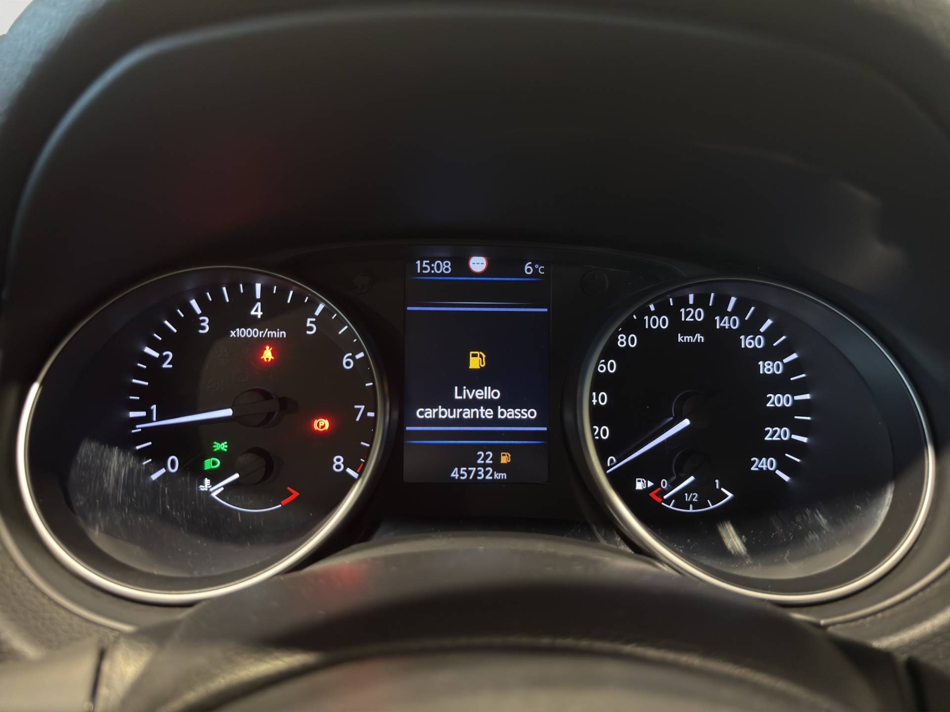 NISSAN Qashqai - Foto 10