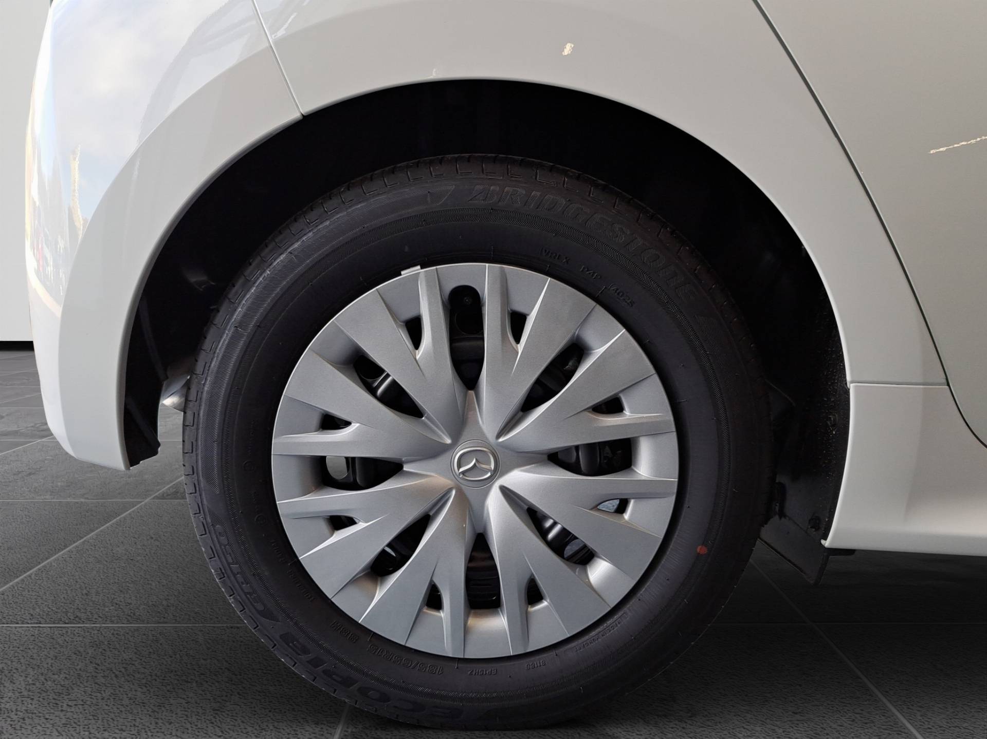 MAZDA Mazda2 - Foto 21