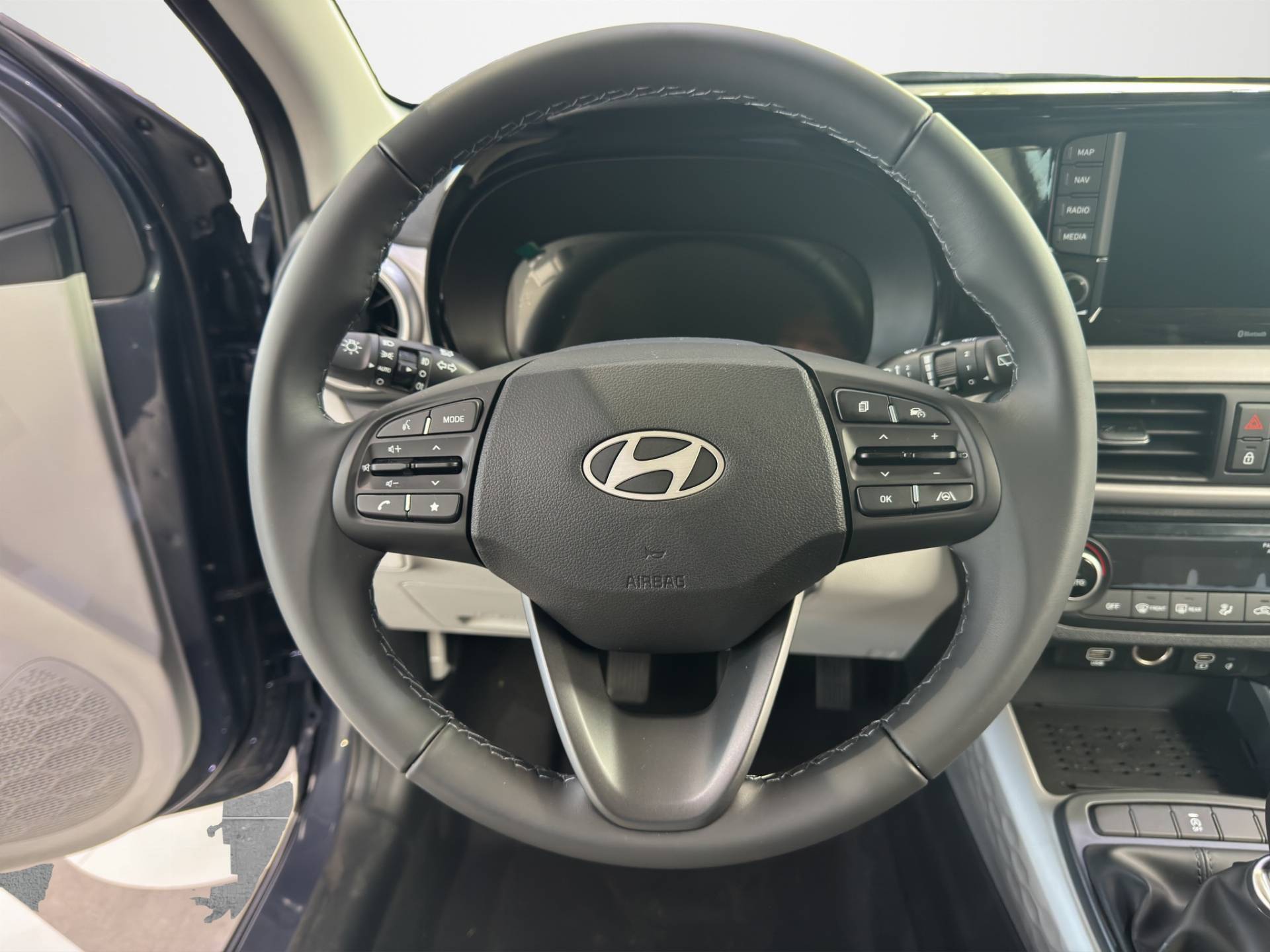 HYUNDAI I10 - Foto 9