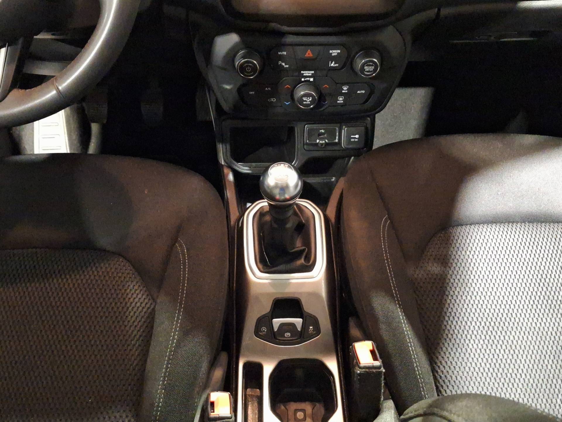 JEEP Renegade - Foto 13