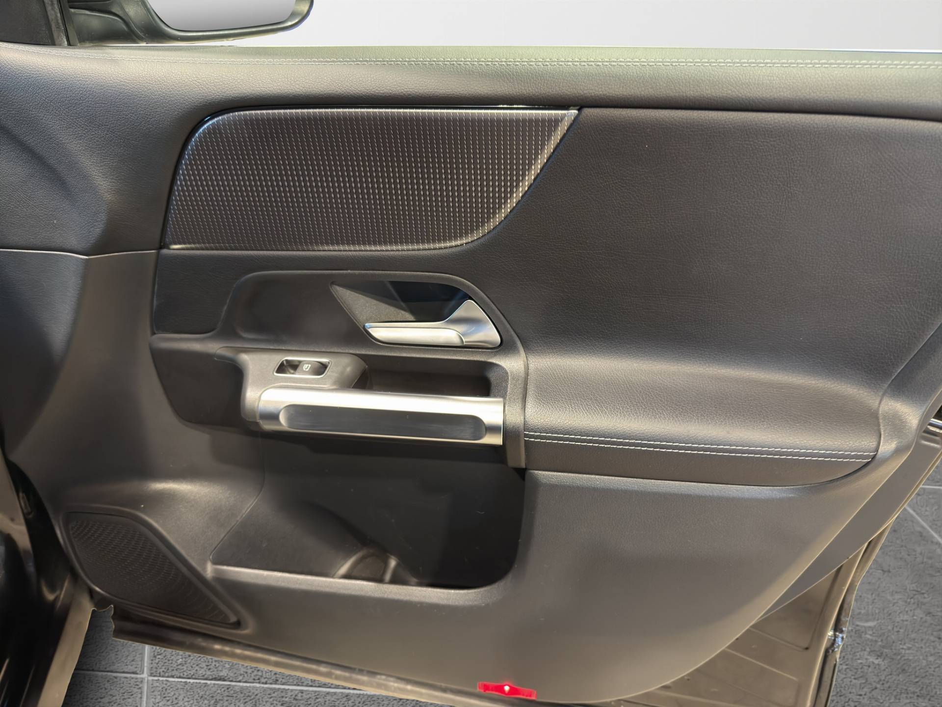 MERCEDES GLB - Foto 16