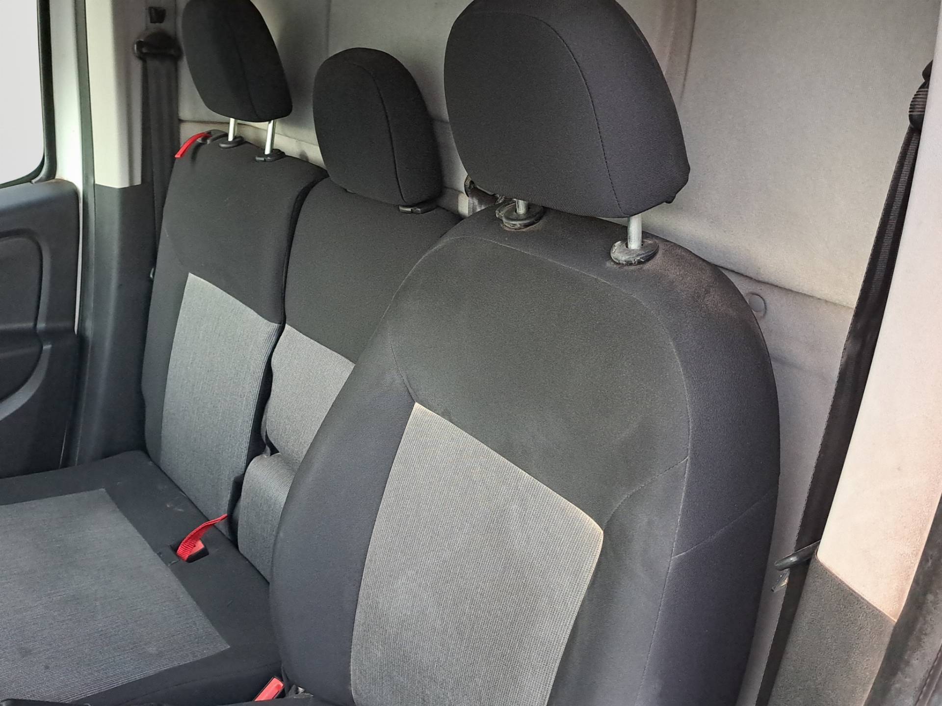 FIAT Doblo Cargo - Foto 11