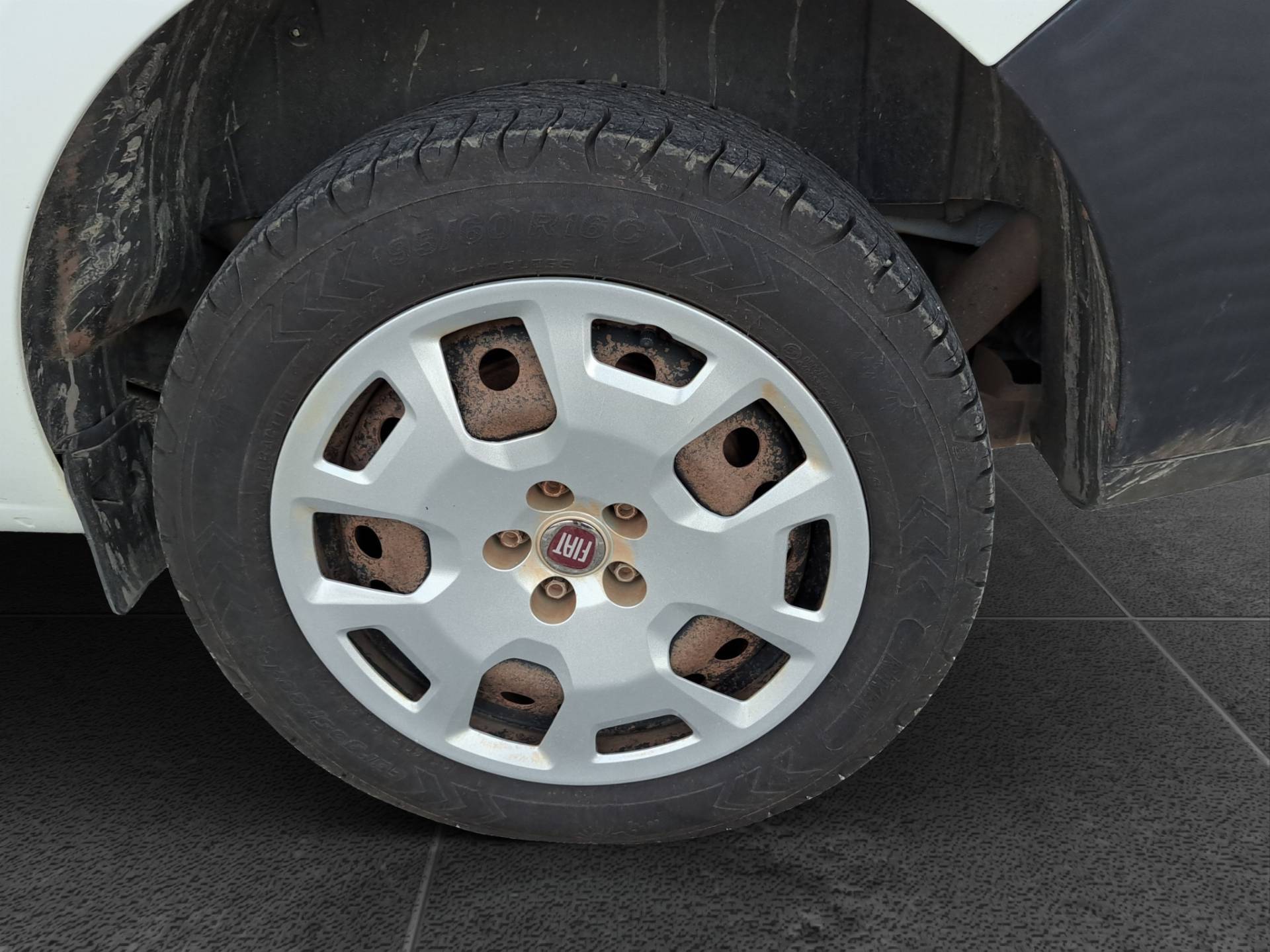 FIAT Doblo Cargo - Foto 20