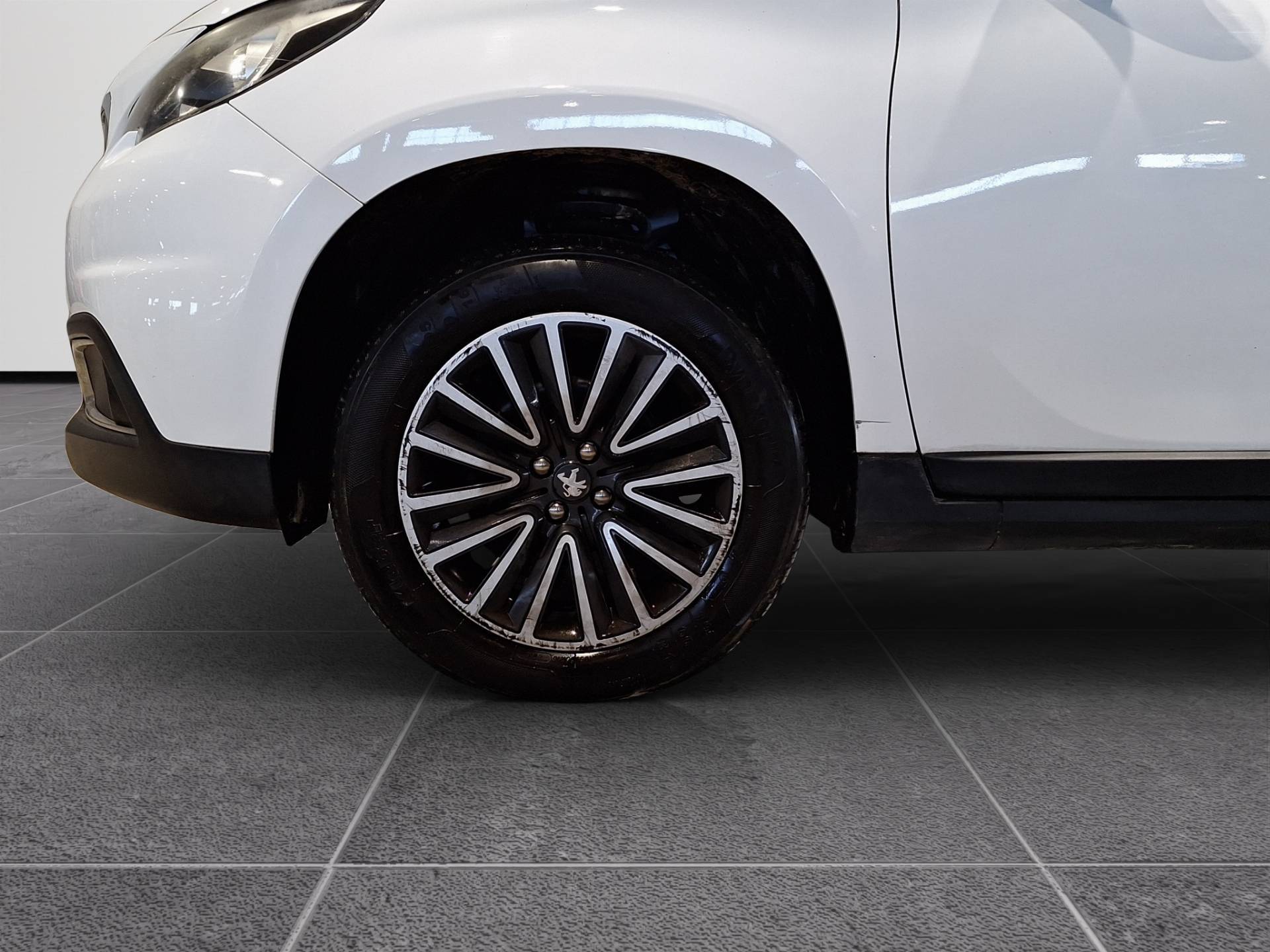 PEUGEOT 2008 - Foto 19