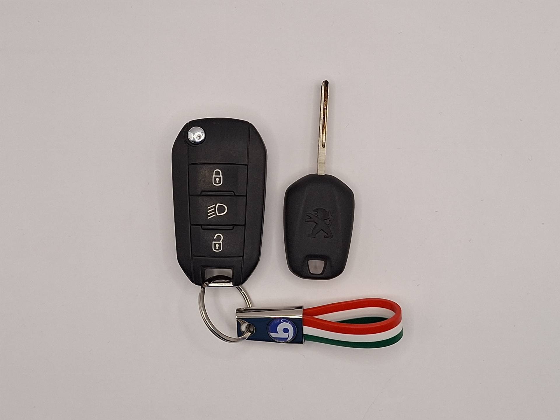 PEUGEOT 2008 - Foto 23