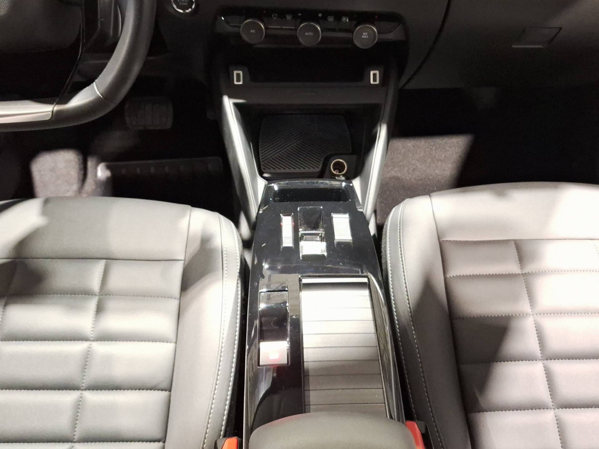 CITROEN C4 C4 1.2 hybrid Max 136cv e-dcs6 usata in pronta consegna - Brandini