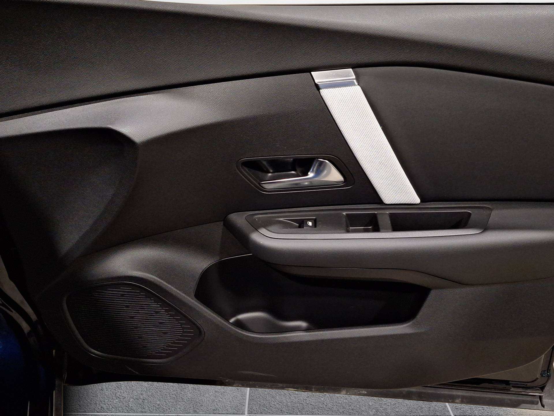 CITROEN C4 C4 1.2 hybrid Max 136cv e-dcs6 usata in pronta consegna - Brandini