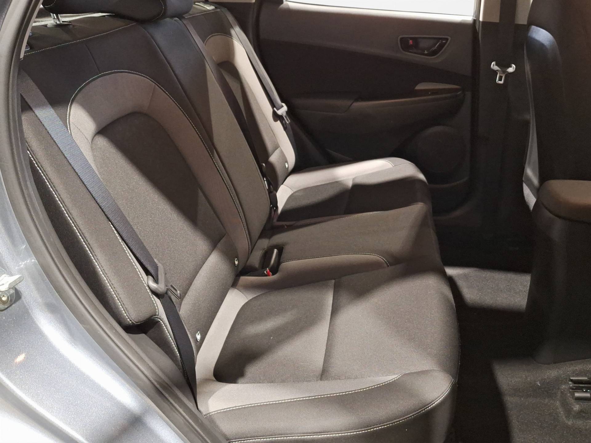 HYUNDAI Kona - Foto 17