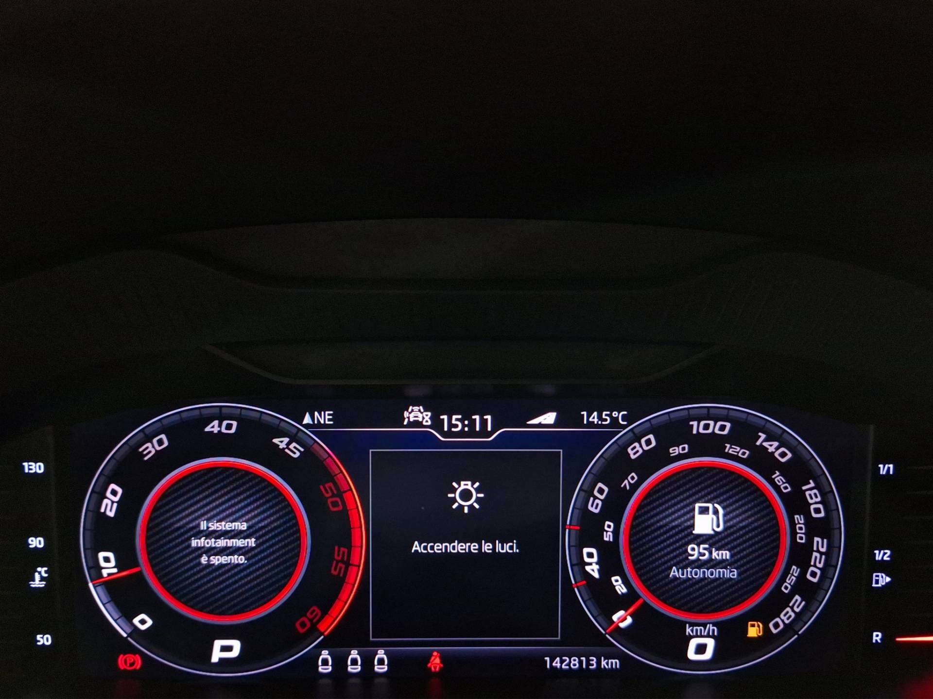 SKODA Karoq Karoq 1.6 tdi Style dsg usata in pronta consegna - Brandini