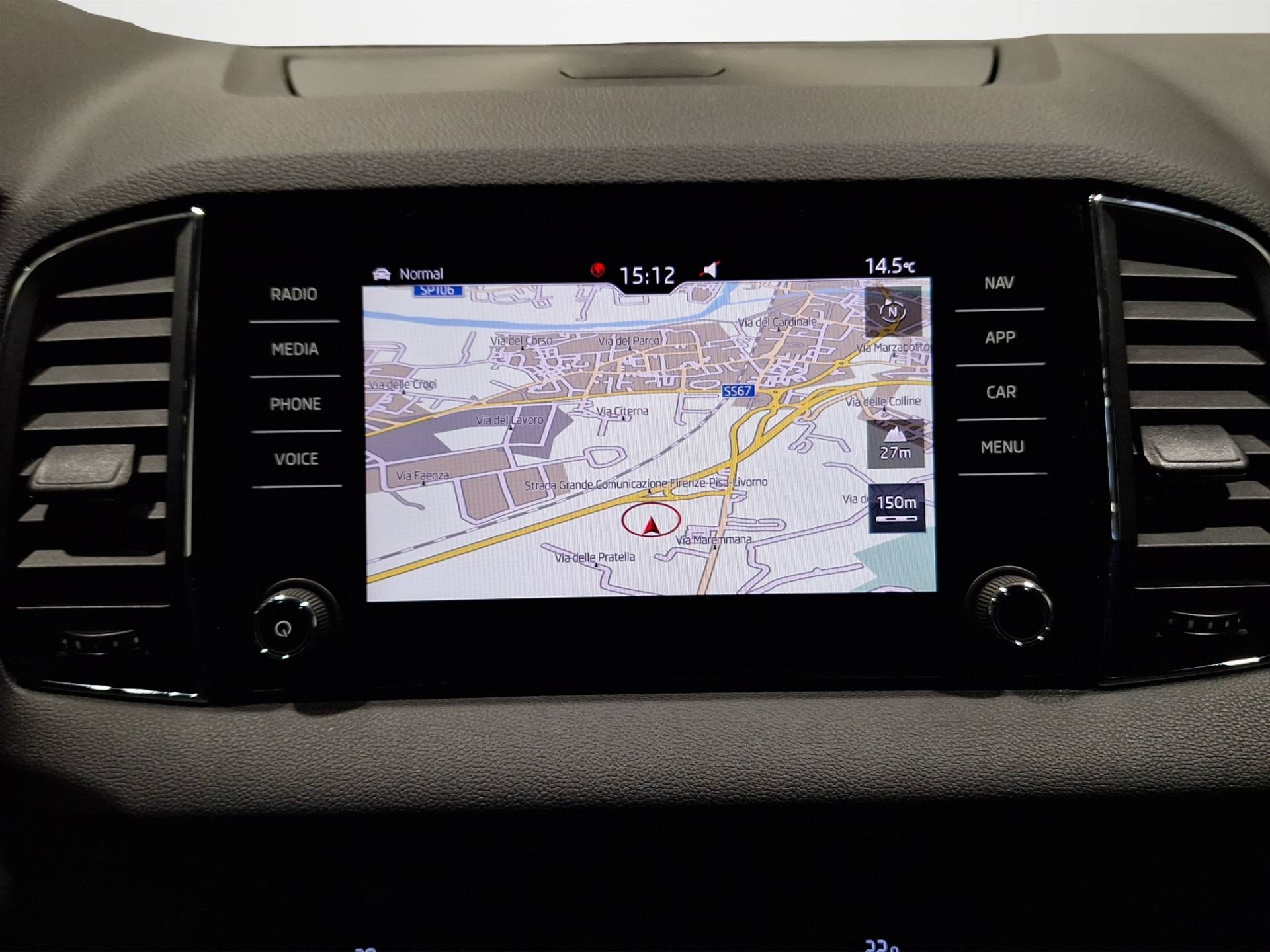 SKODA Karoq Karoq 1.6 tdi Style dsg usata in pronta consegna - Brandini