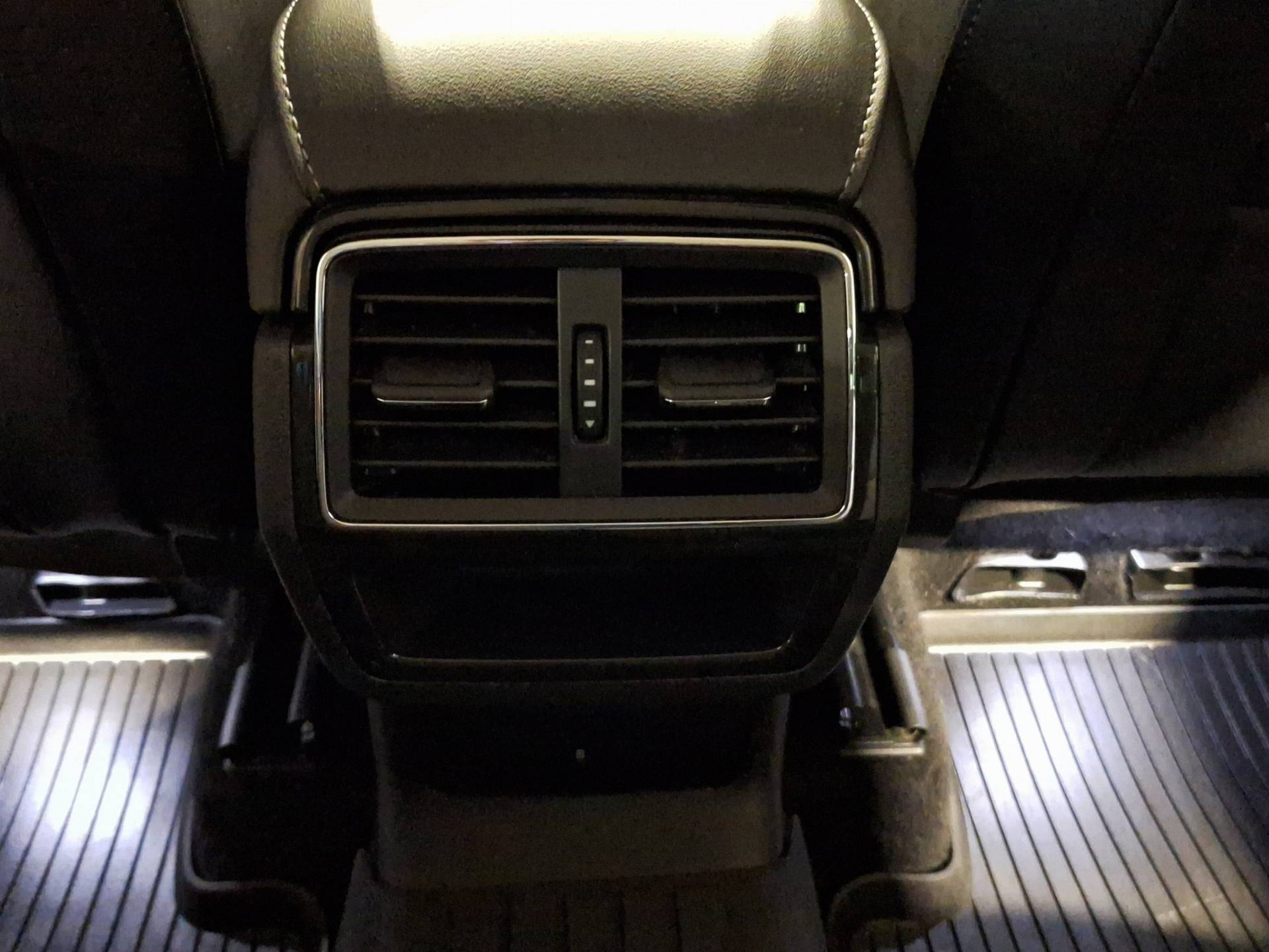 SKODA Karoq Karoq 1.6 tdi Style dsg usata in pronta consegna - Brandini