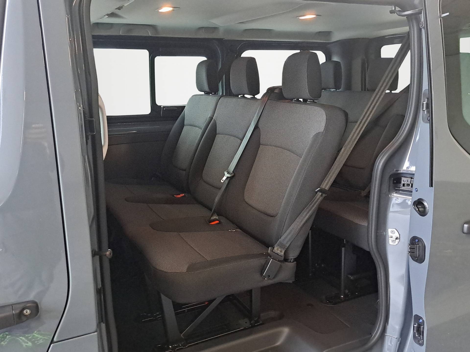 NISSAN Primastar Primastar Bus L1H1 27Q 150cv auto usata in pronta consegna - Brandini