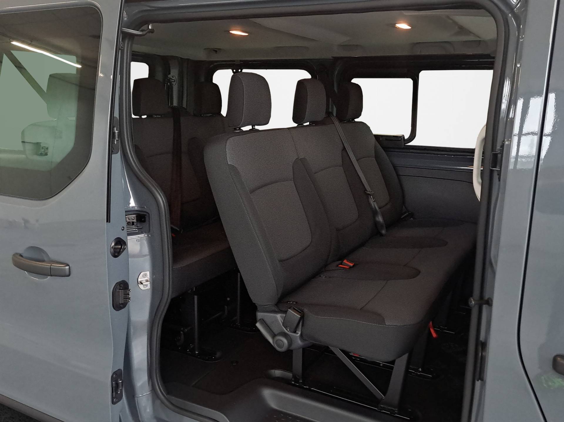 NISSAN Primastar Primastar Bus L1H1 27Q 150cv auto usata in pronta consegna - Brandini