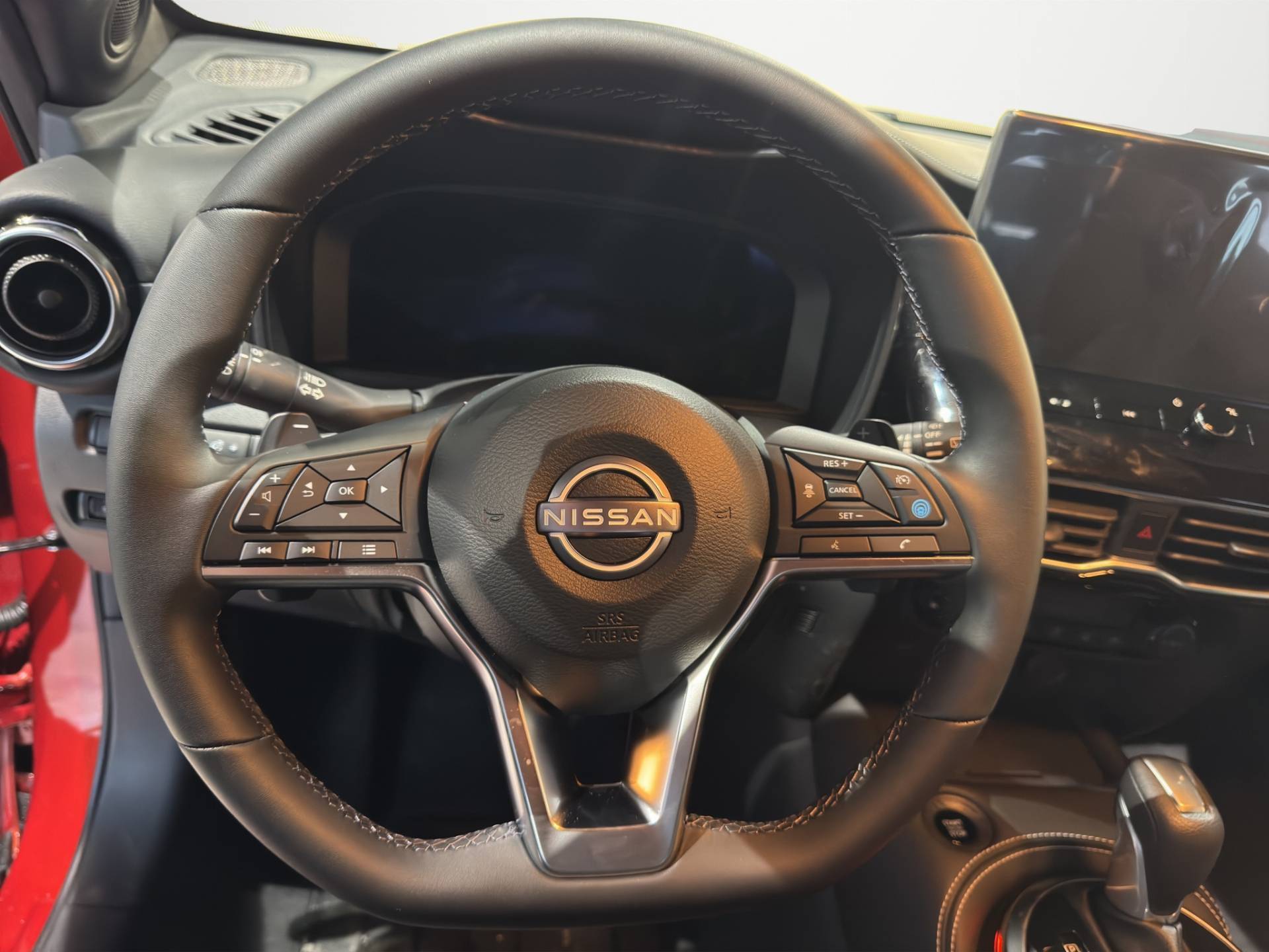 NISSAN Juke Juke 1.0 dig-t Tekna 114cv dct usata in pronta consegna - Brandini