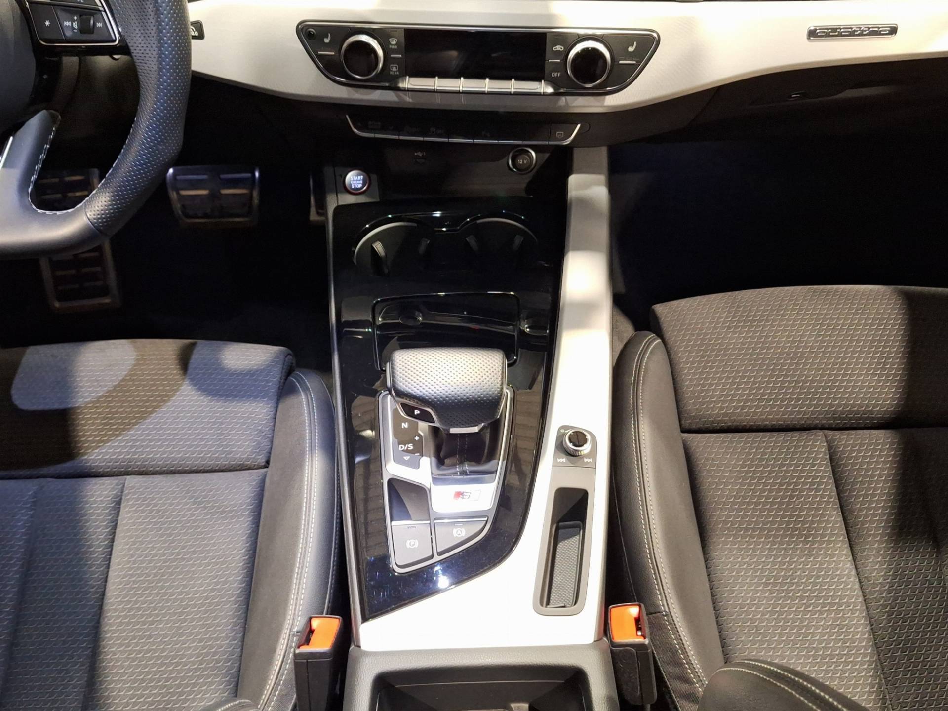 AUDI A4 S4 Avant 3.0 tdi mhev Sport Attitude quattro 341cv tiptronic usata in pronta consegna - Brandini