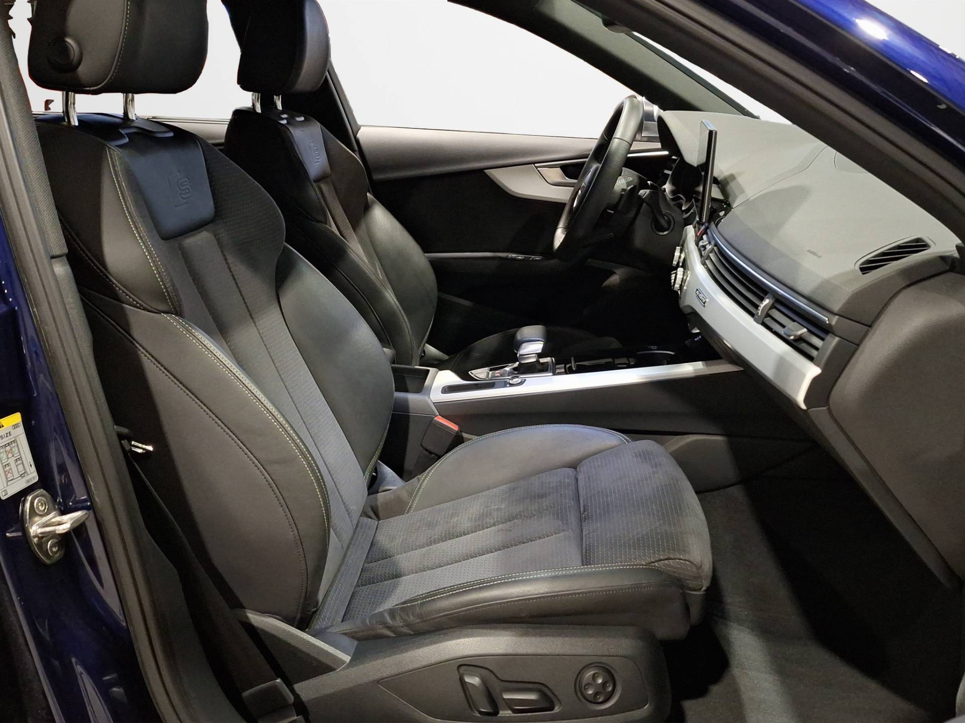 AUDI A4 S4 Avant 3.0 tdi mhev Sport Attitude quattro 341cv tiptronic usata in pronta consegna - Brandini