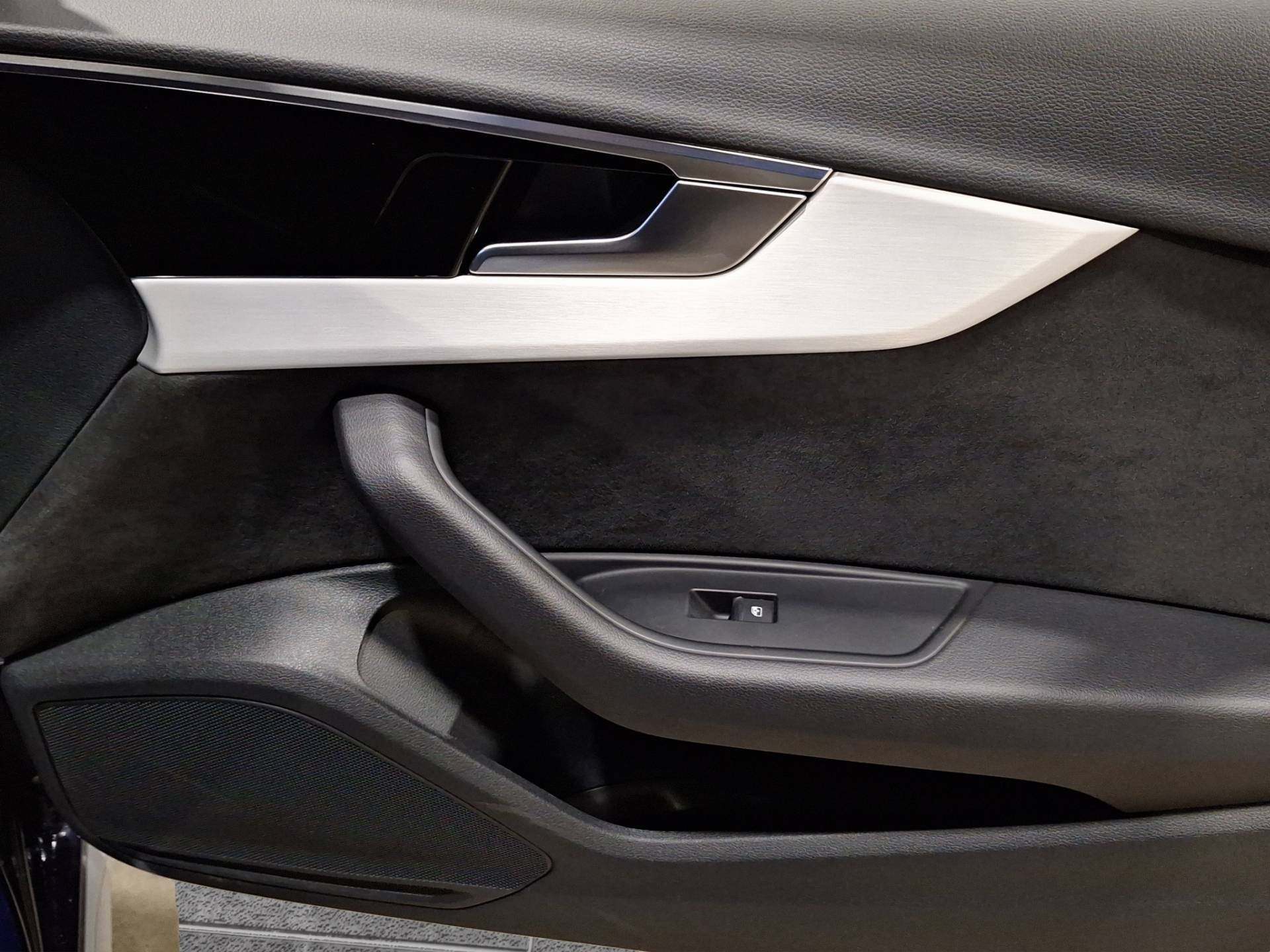 AUDI A4 S4 Avant 3.0 tdi mhev Sport Attitude quattro 341cv tiptronic usata in pronta consegna - Brandini