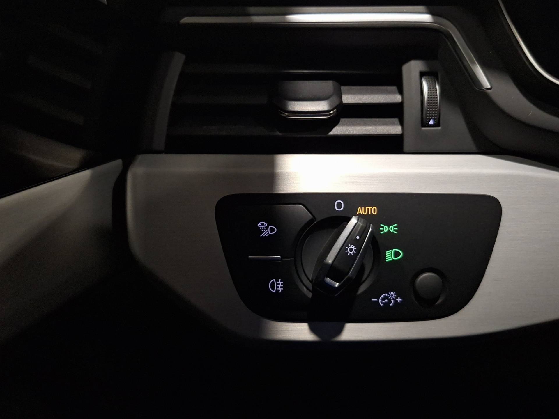 AUDI A4 S4 Avant 3.0 tdi mhev Sport Attitude quattro 341cv tiptronic usata in pronta consegna - Brandini