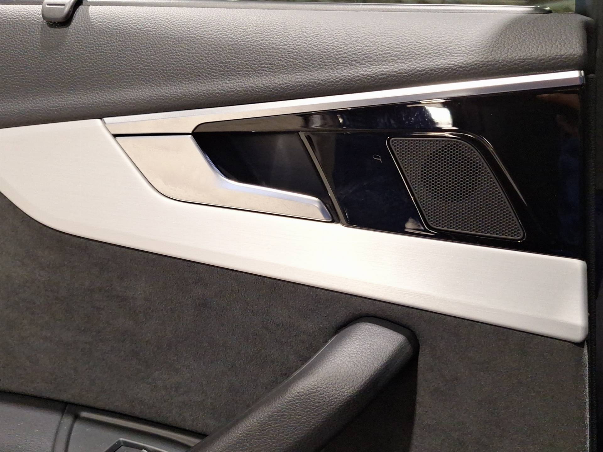 AUDI A4 S4 Avant 3.0 tdi mhev Sport Attitude quattro 341cv tiptronic usata in pronta consegna - Brandini