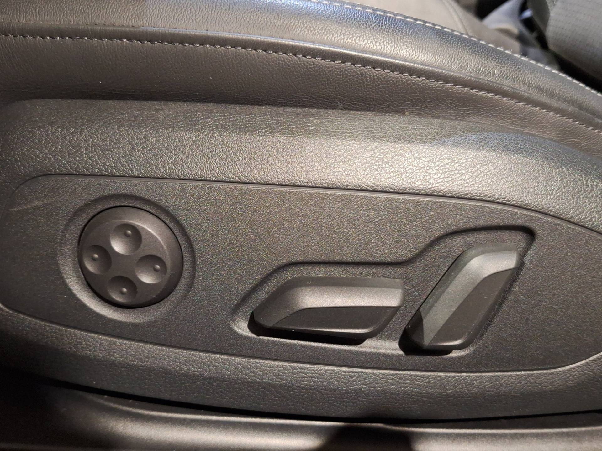 AUDI A4 S4 Avant 3.0 tdi mhev Sport Attitude quattro 341cv tiptronic usata in pronta consegna - Brandini