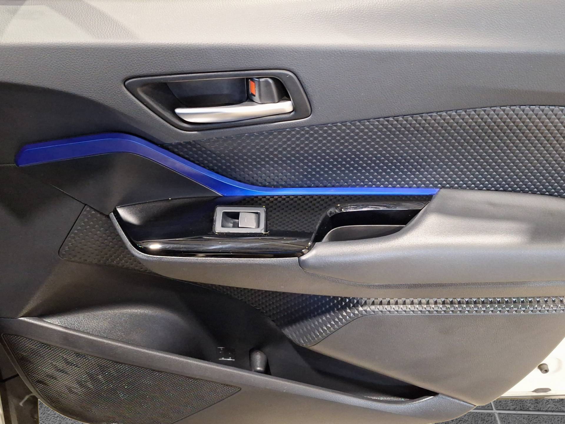 TOYOTA C-HR C-HR 2.0h Style e-cvt usata in pronta consegna - Brandini