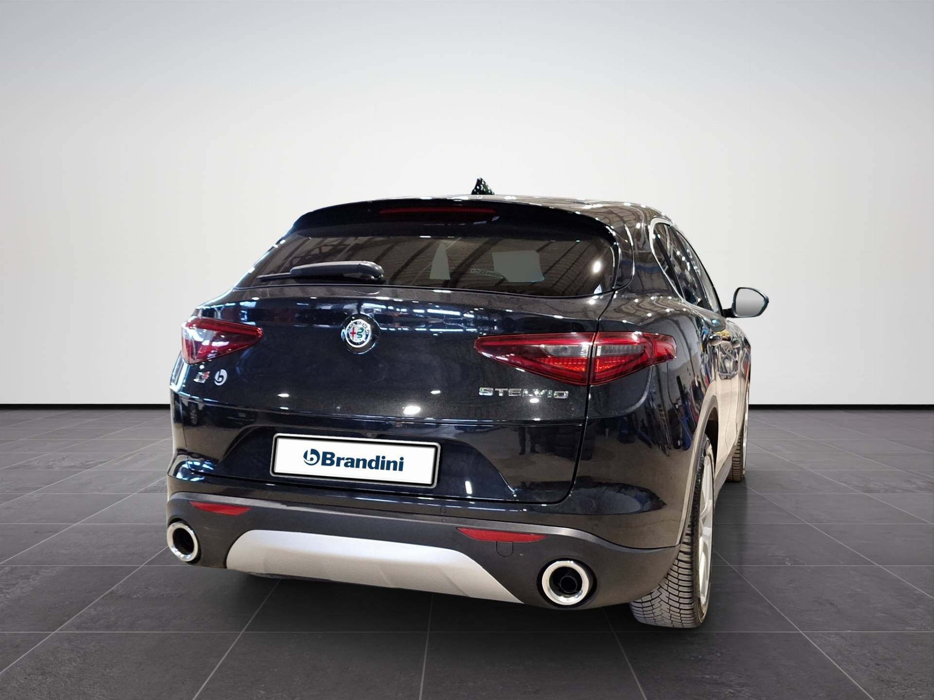 ALFA ROMEO Stelvio Stelvio 2.2 t Executive Q4 210cv auto my19 usata in pronta consegna - Brandini