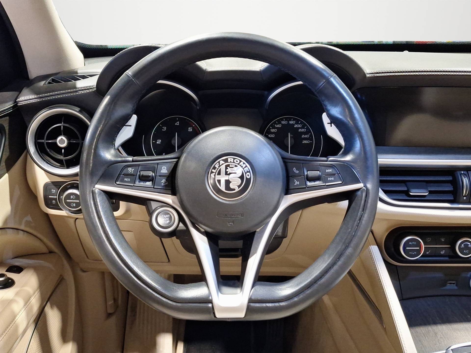 ALFA ROMEO Stelvio Stelvio 2.2 t Executive Q4 210cv auto my19 usata in pronta consegna - Brandini