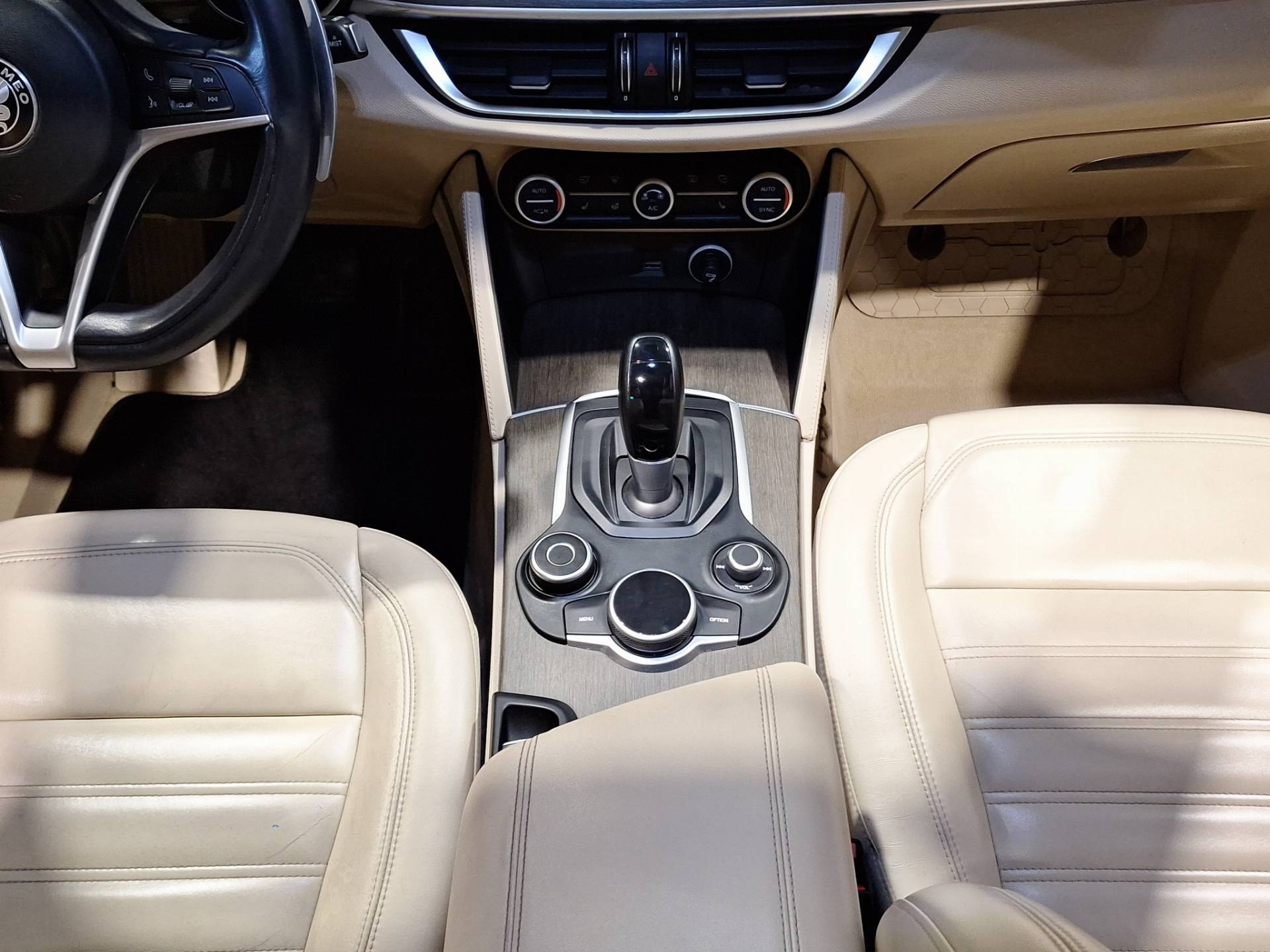 ALFA ROMEO Stelvio Stelvio 2.2 t Executive Q4 210cv auto my19 usata in pronta consegna - Brandini