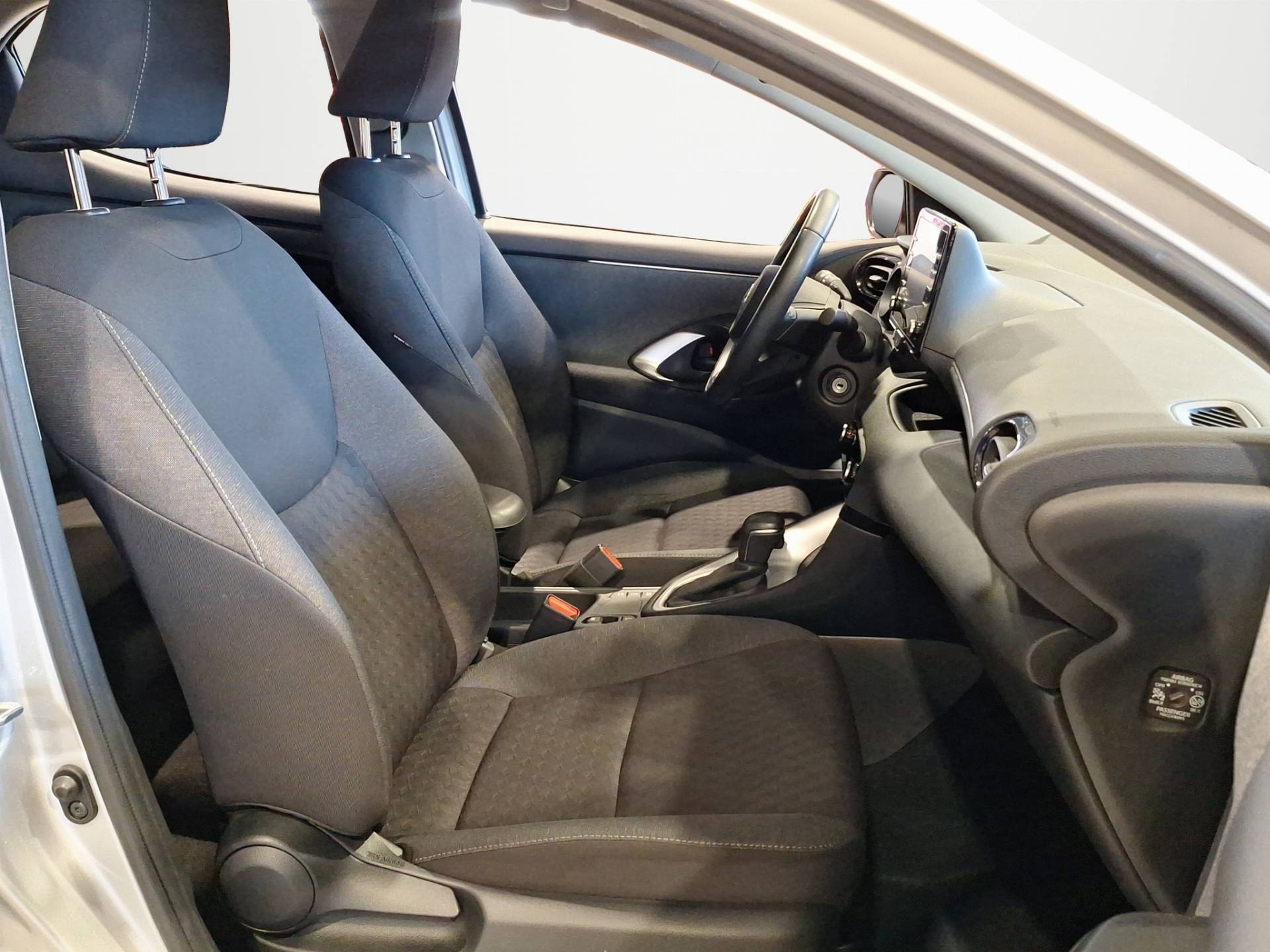 Auto Venduta - TOYOTA Yaris Yaris 1.5h Trend usata in pronta consegna - Brandini