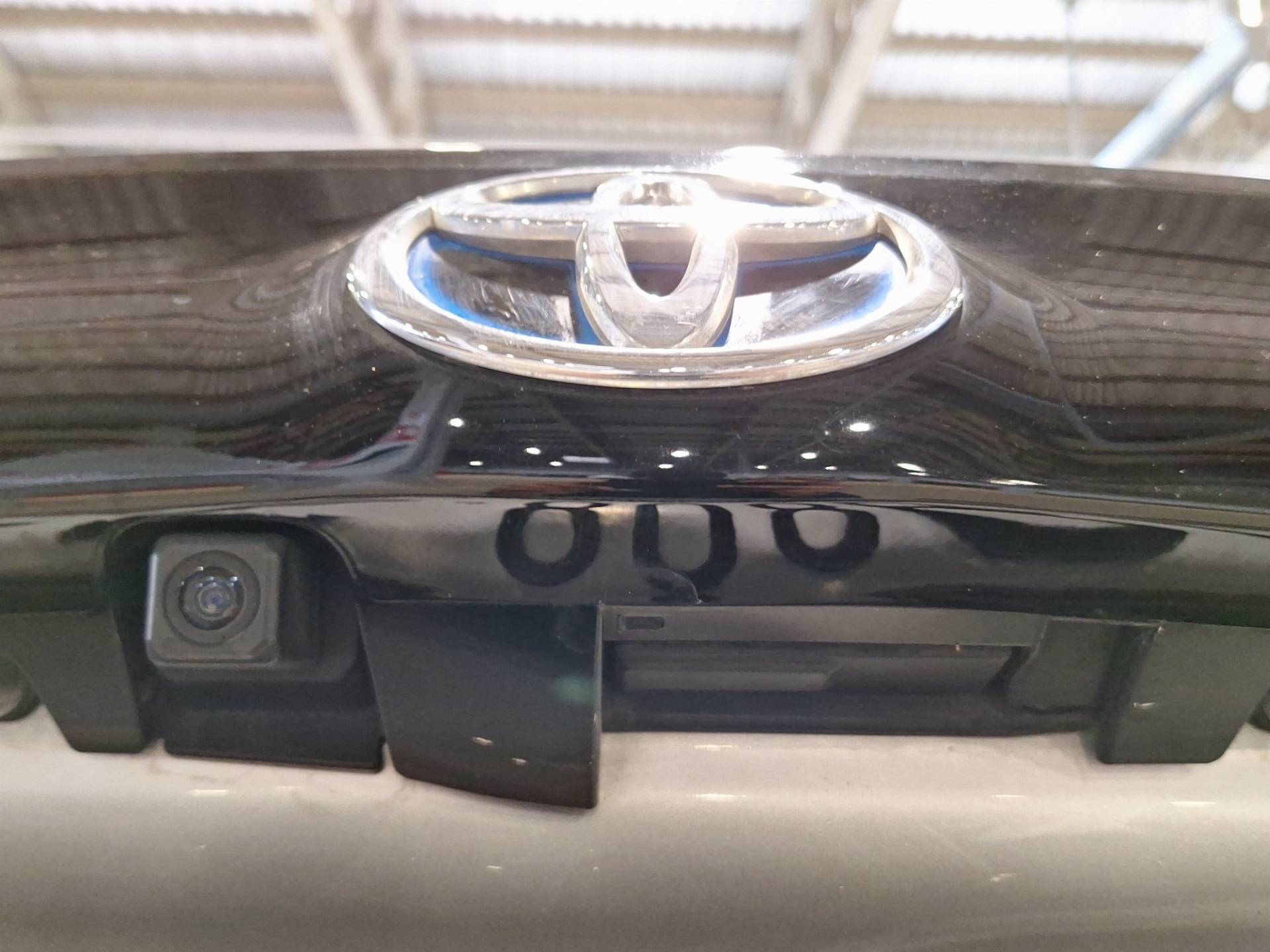 Auto Venduta - TOYOTA Yaris Yaris 1.5h Trend usata in pronta consegna - Brandini