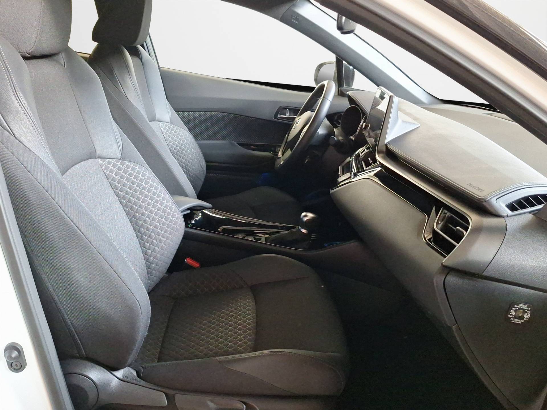 Auto Venduta - TOYOTA C-HR C-HR 2.0h Lounge e-cvt usata in pronta consegna - Brandini