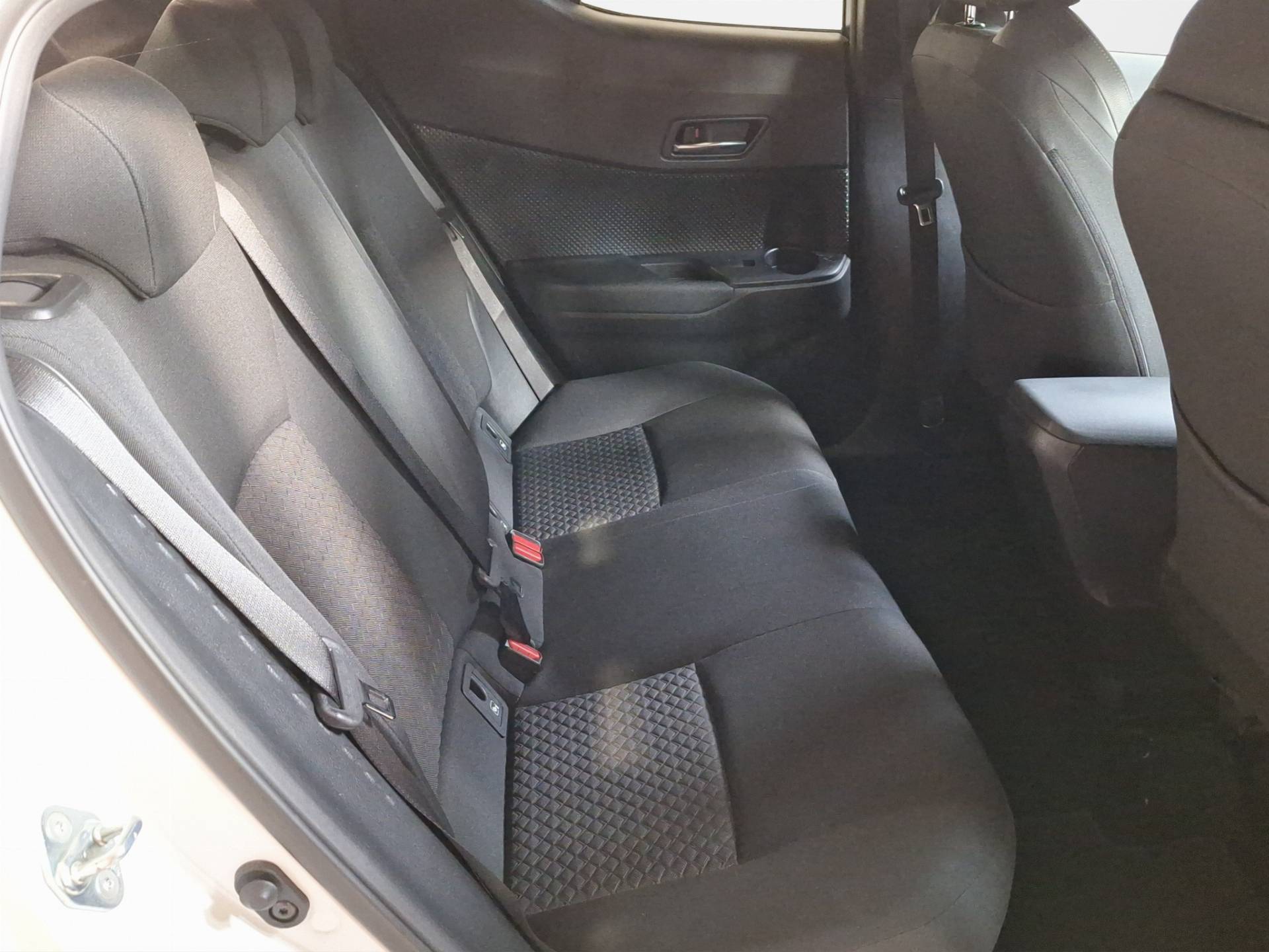 Auto Venduta - TOYOTA C-HR C-HR 2.0h Lounge e-cvt usata in pronta consegna - Brandini