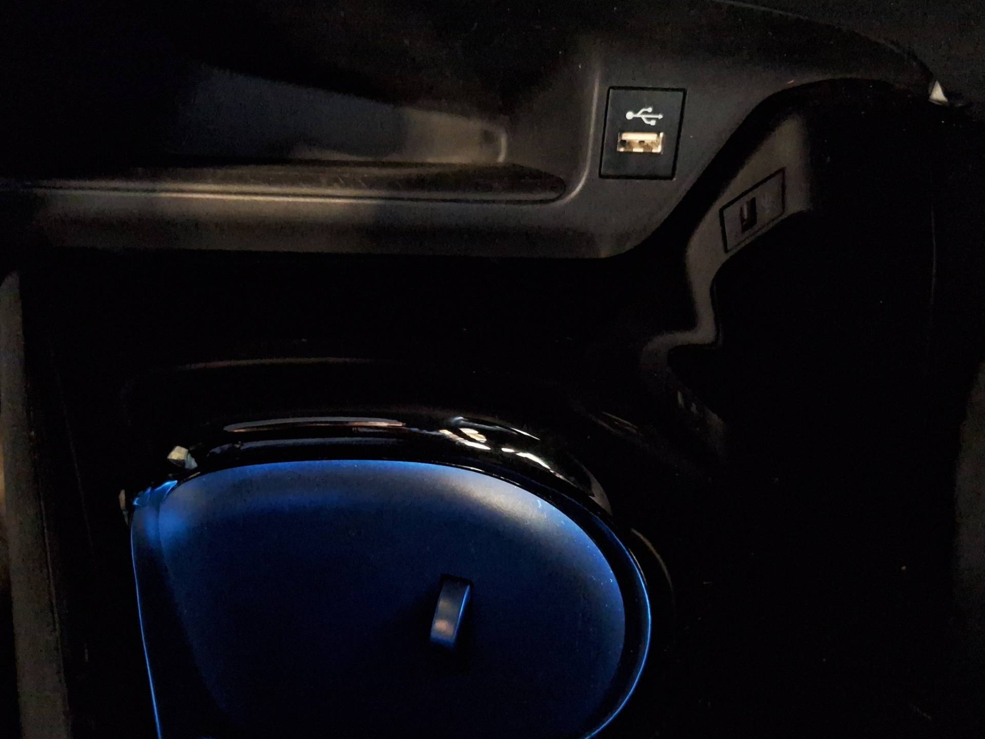 Auto Venduta - TOYOTA C-HR C-HR 2.0h Lounge e-cvt usata in pronta consegna - Brandini