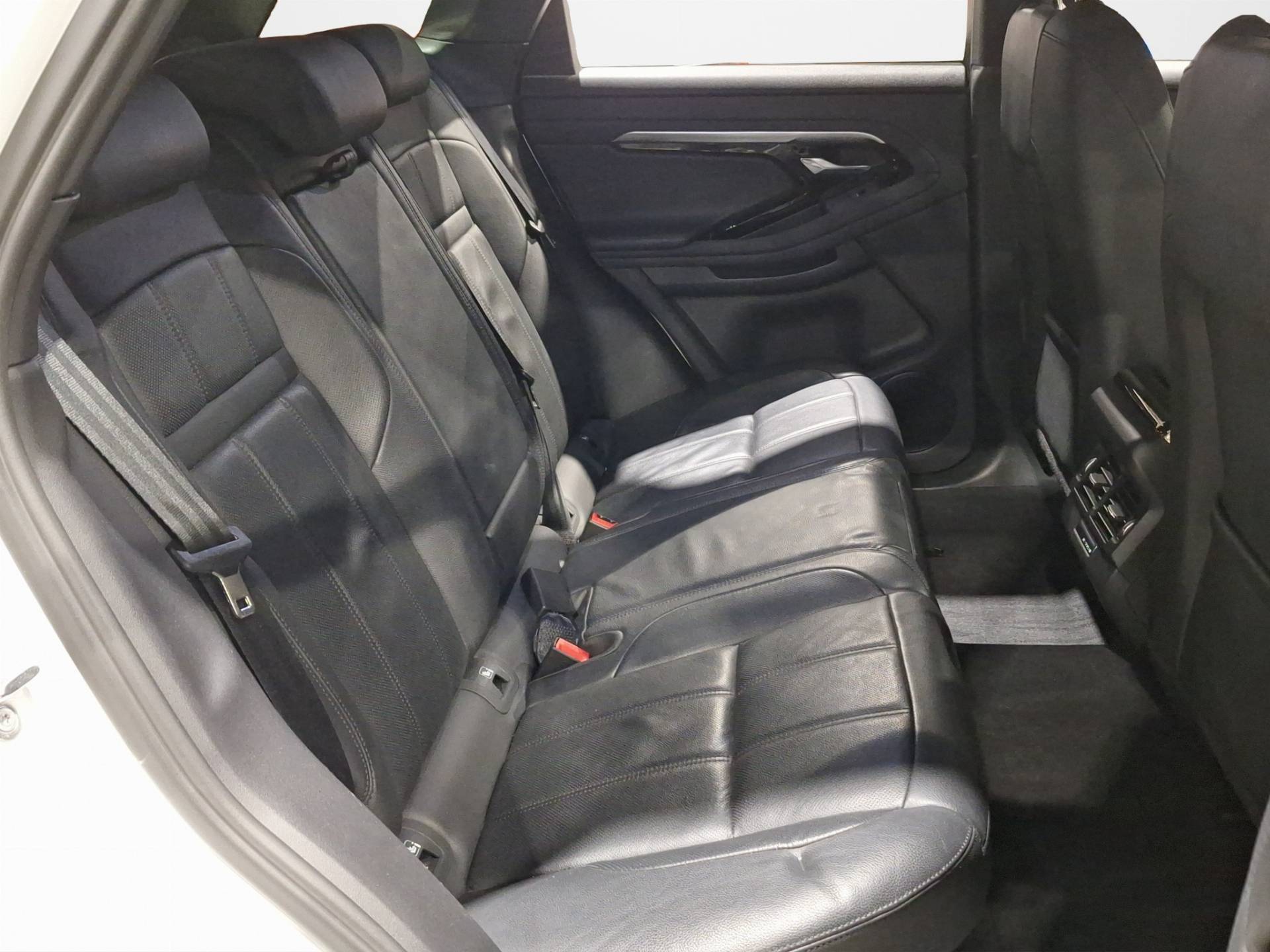 LAND ROVER Range Rover Evoque Range Rover Evoque 1.5 i3 mhev R-Dynamic S fwd 160cv auto usata in pronta consegna - Brandini