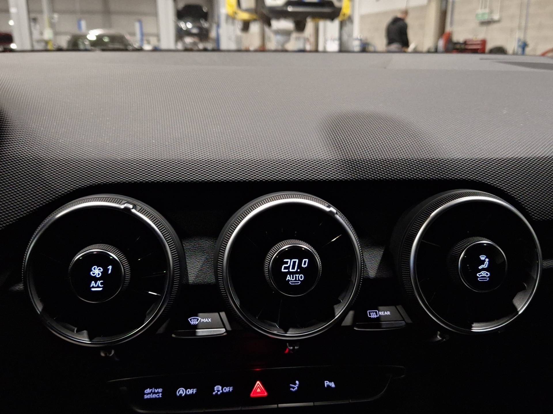 AUDI TT TTS Coupe 2.0 tfsi quattro 320cv s-tronic usata in pronta consegna - Brandini