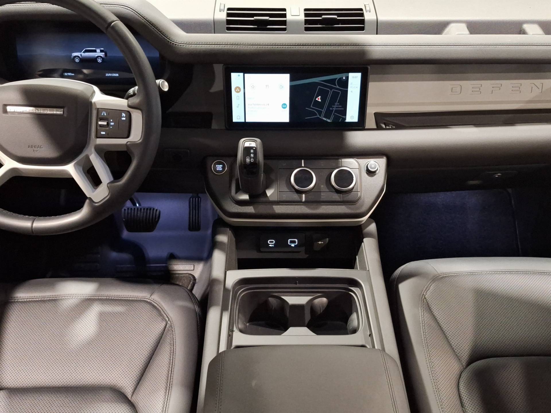 LAND ROVER Defender Defender 110 3.0d i6 mhev S awd 200cv auto usata in pronta consegna - Brandini