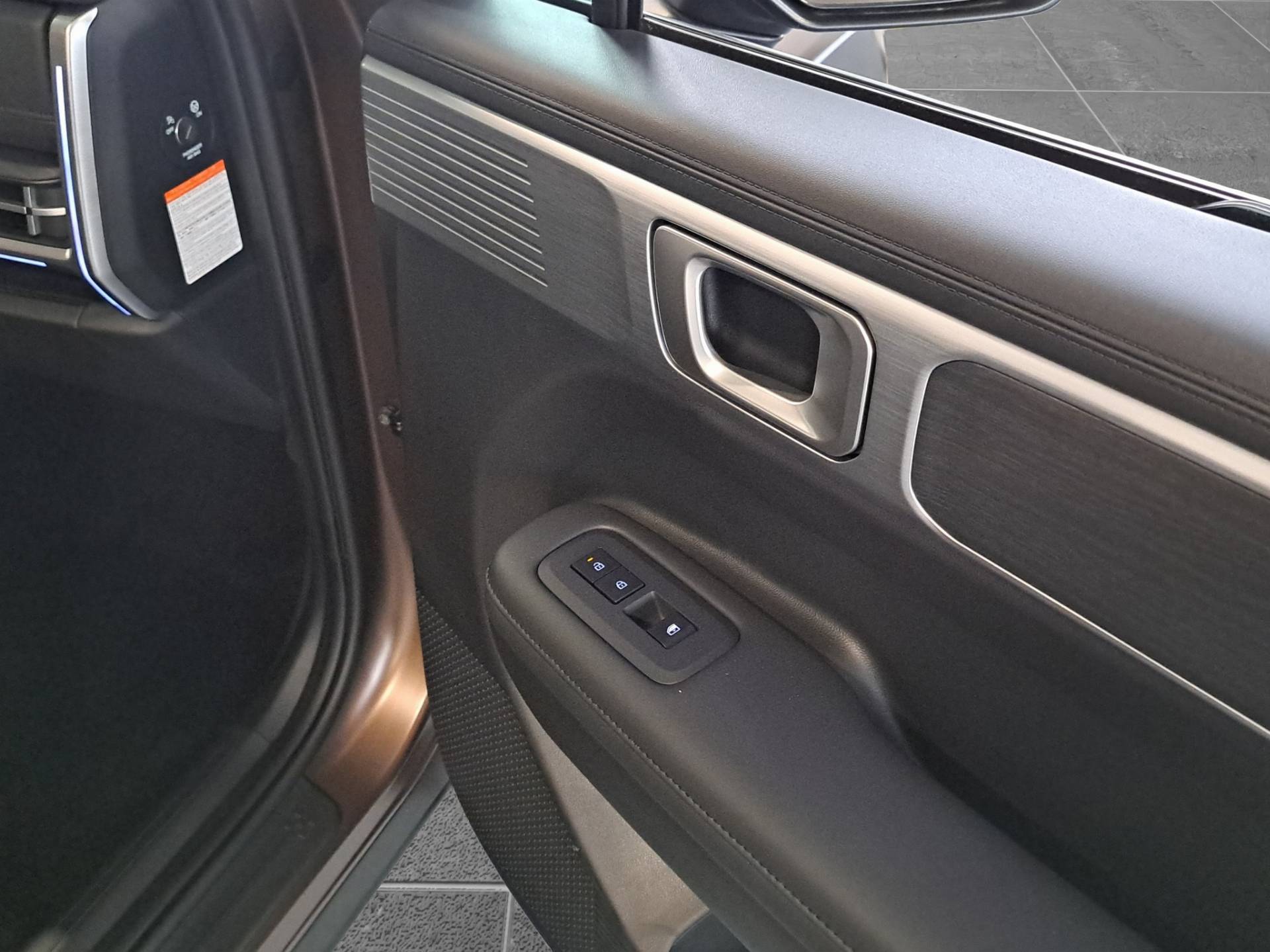 Auto Venduta - HYUNDAI SANTA FE Santa Fe 1.6 t-gdi hev XClass 2wd 215cv at 7p.ti usata in pronta consegna - Brandini