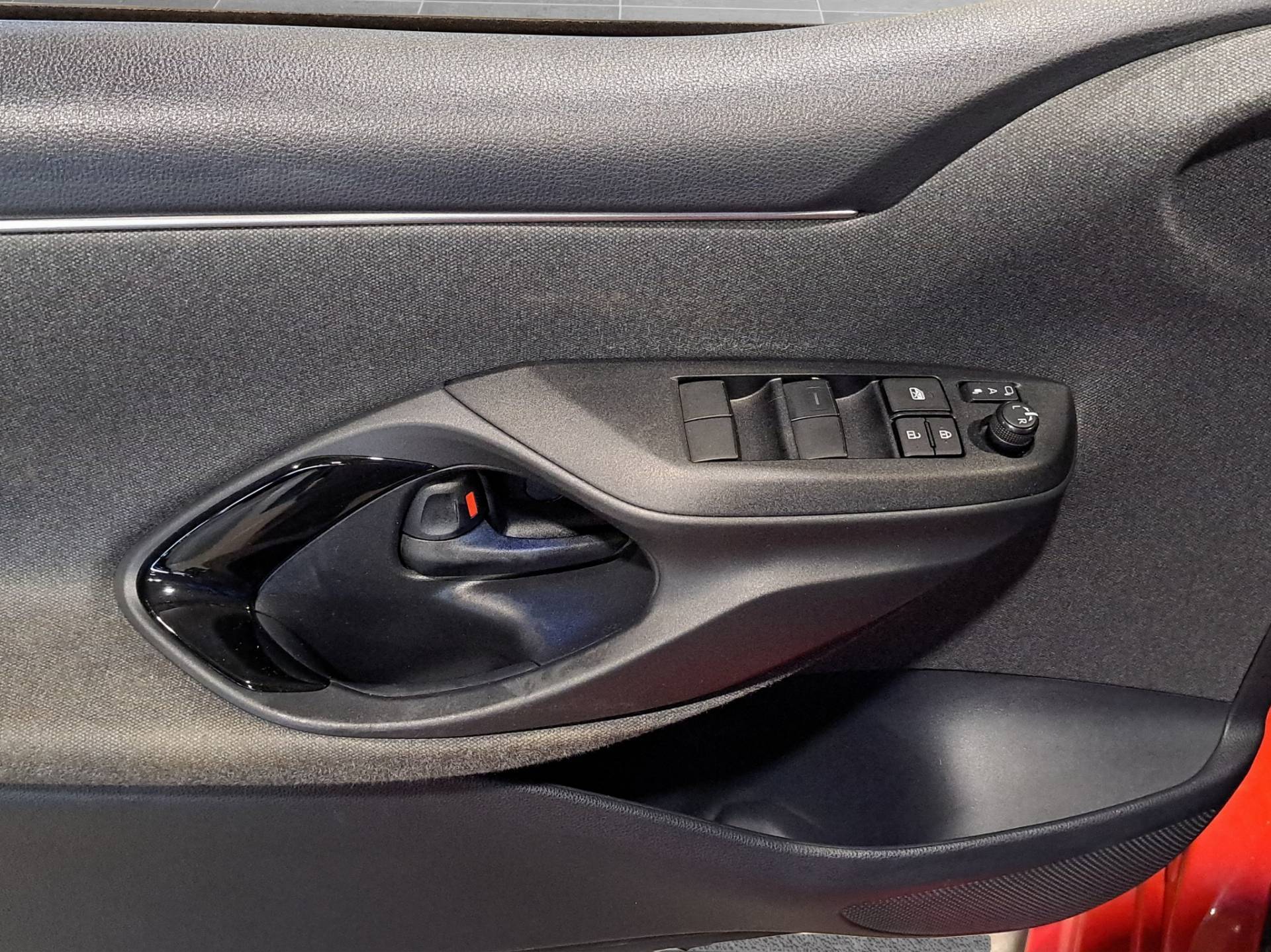 Auto Venduta - TOYOTA Yaris Yaris 1.5 hybrid Premiere usata in pronta consegna - Brandini