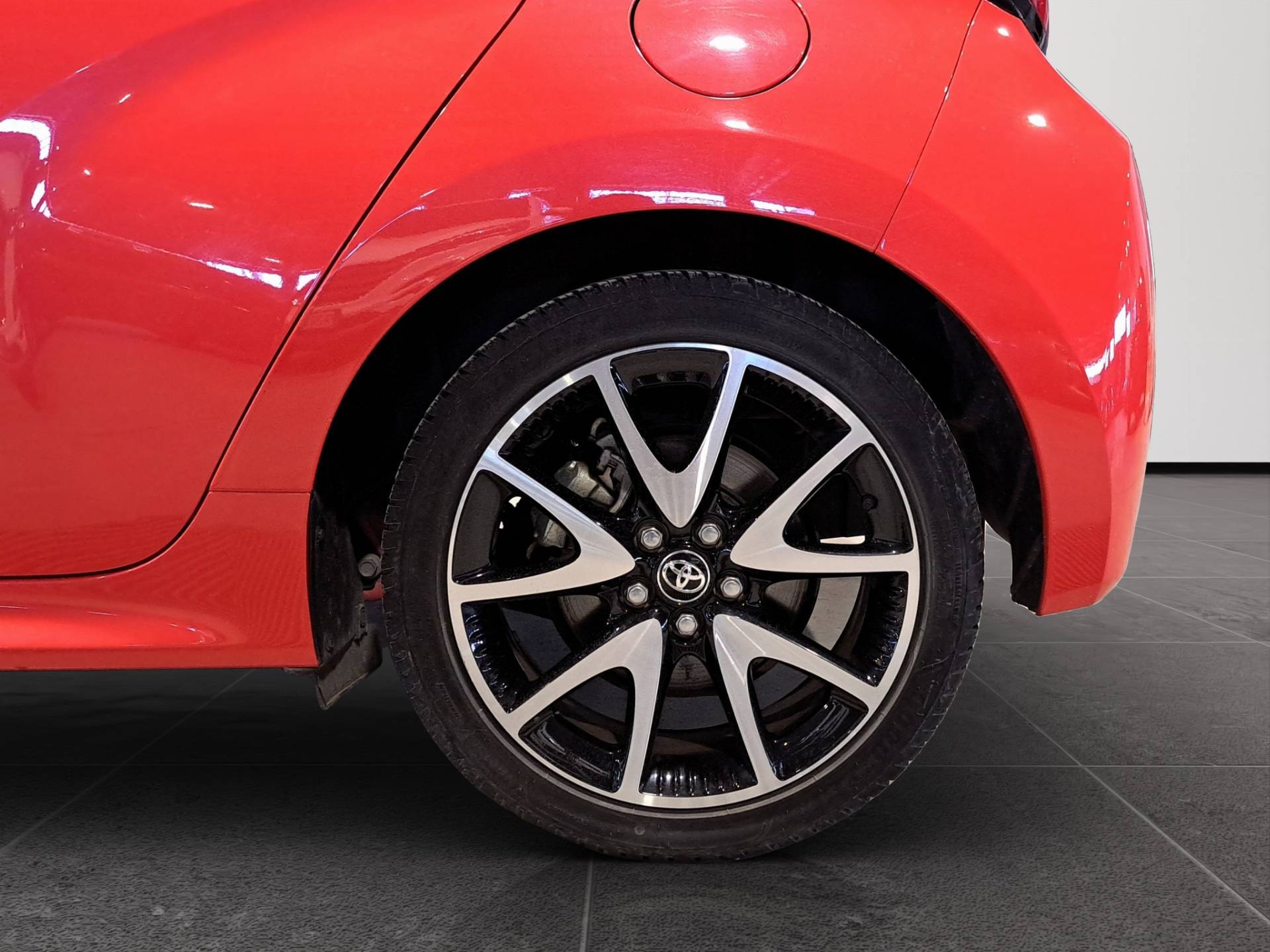 Auto Venduta - TOYOTA Yaris Yaris 1.5 hybrid Premiere usata in pronta consegna - Brandini