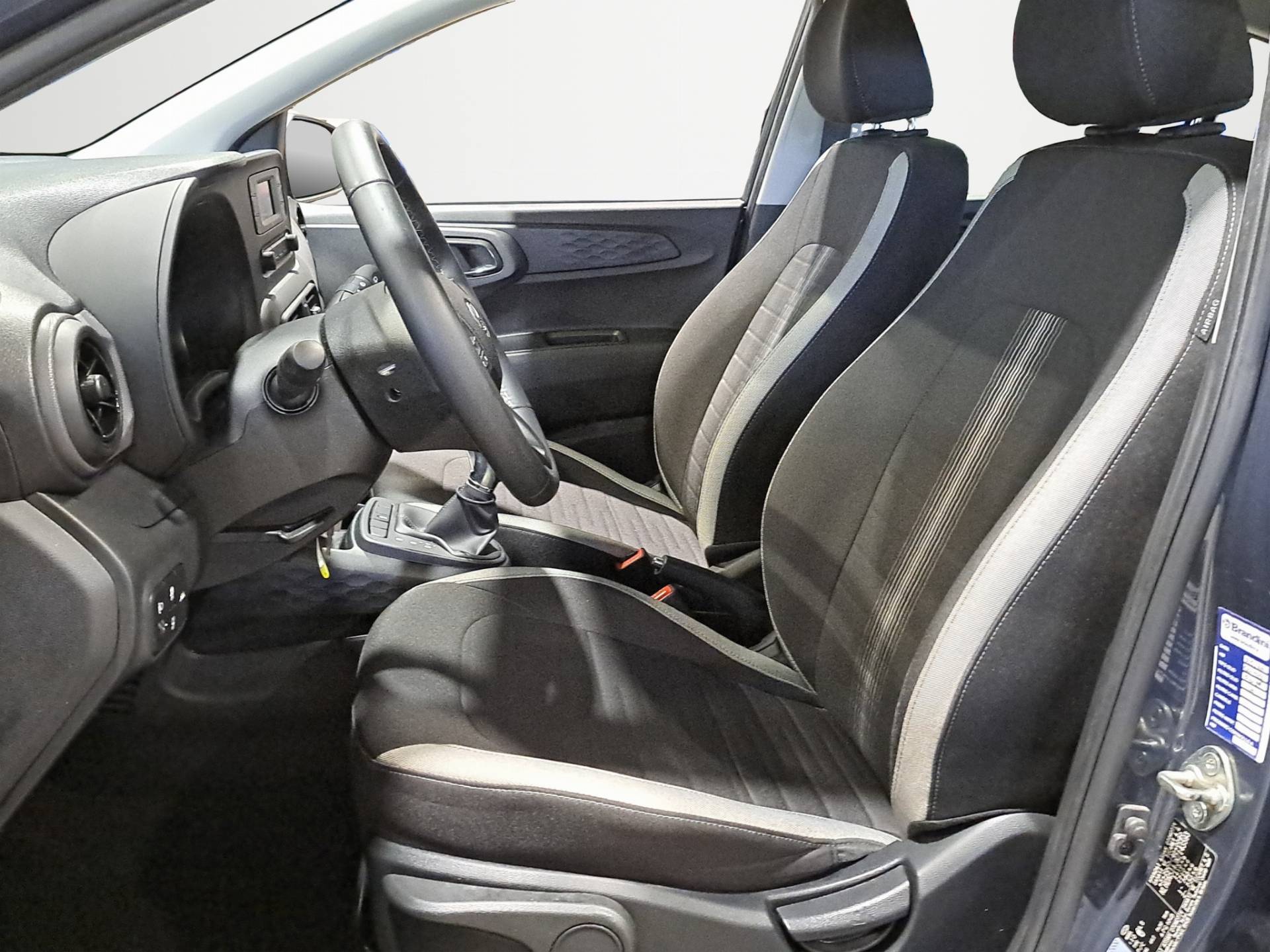 Auto Venduta - HYUNDAI I10 i10 1.0 mpi Tech at usata in pronta consegna - Brandini