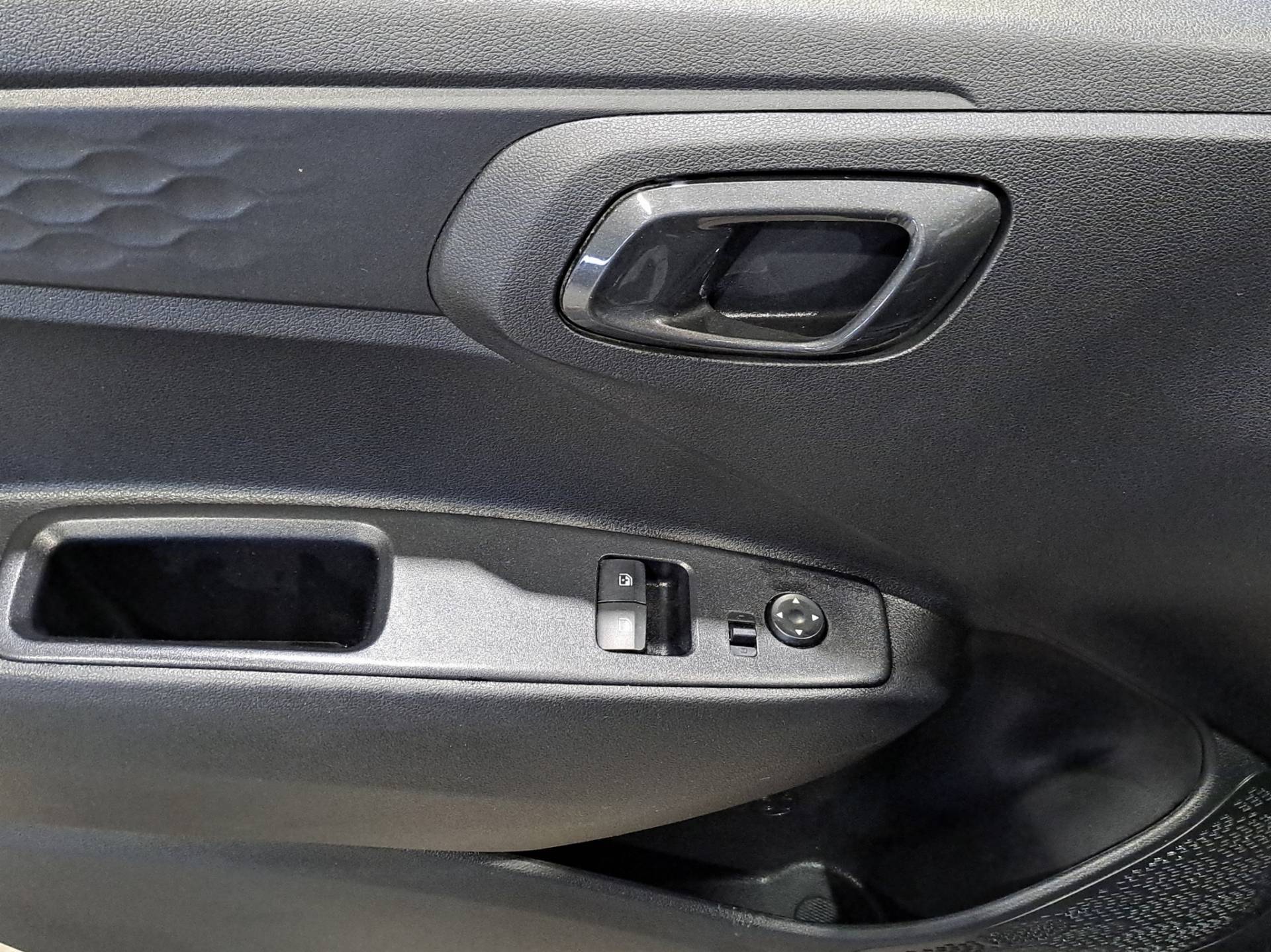 Auto Venduta - HYUNDAI I10 i10 1.0 mpi Tech at usata in pronta consegna - Brandini