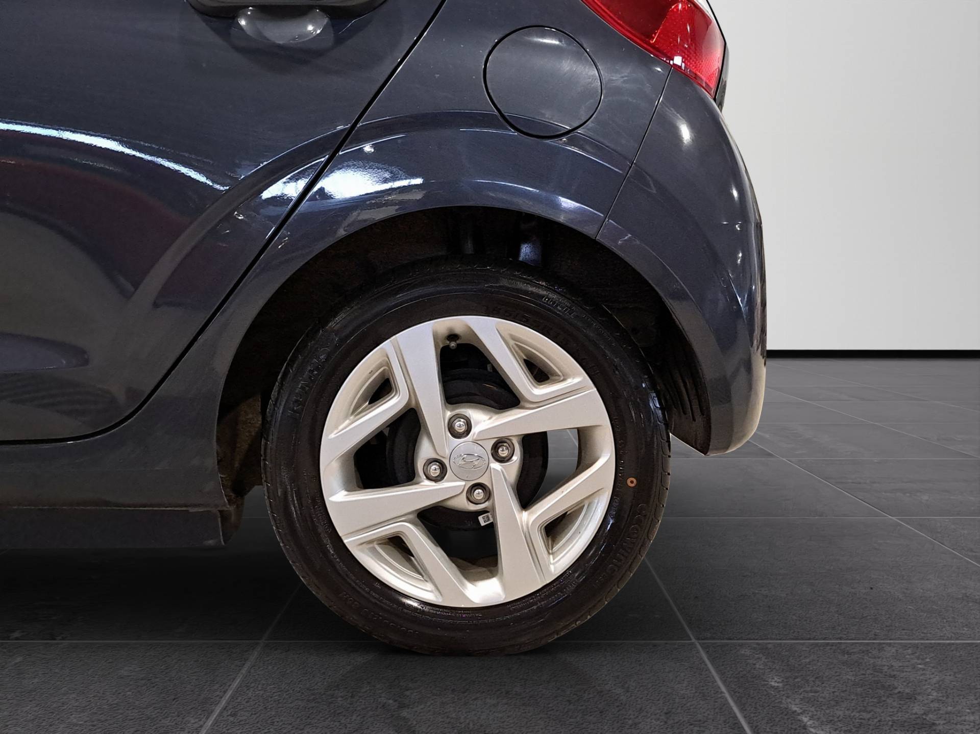 Auto Venduta - HYUNDAI I10 i10 1.0 mpi Tech at usata in pronta consegna - Brandini