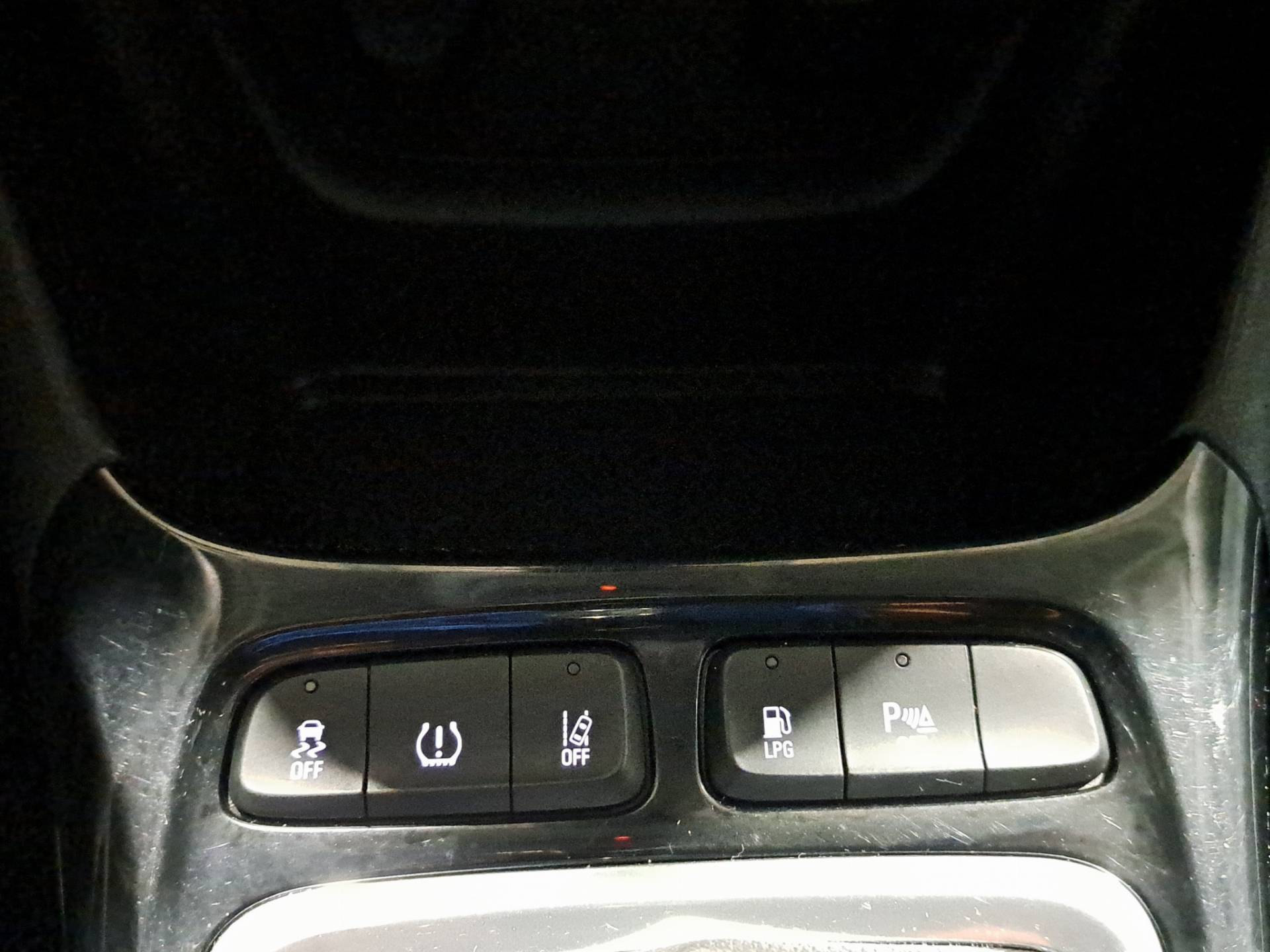 Auto Venduta - OPEL Crossland X Crossland X 1.2 Innovation 81cv Gpl usata in pronta consegna - Brandini