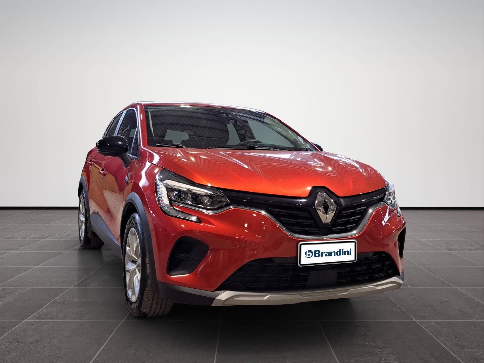 Auto Venduta - RENAULT Captur Captur 1.6 E-Tech full hybrid Equilibre 145cv auto usata in pronta consegna - Brandini