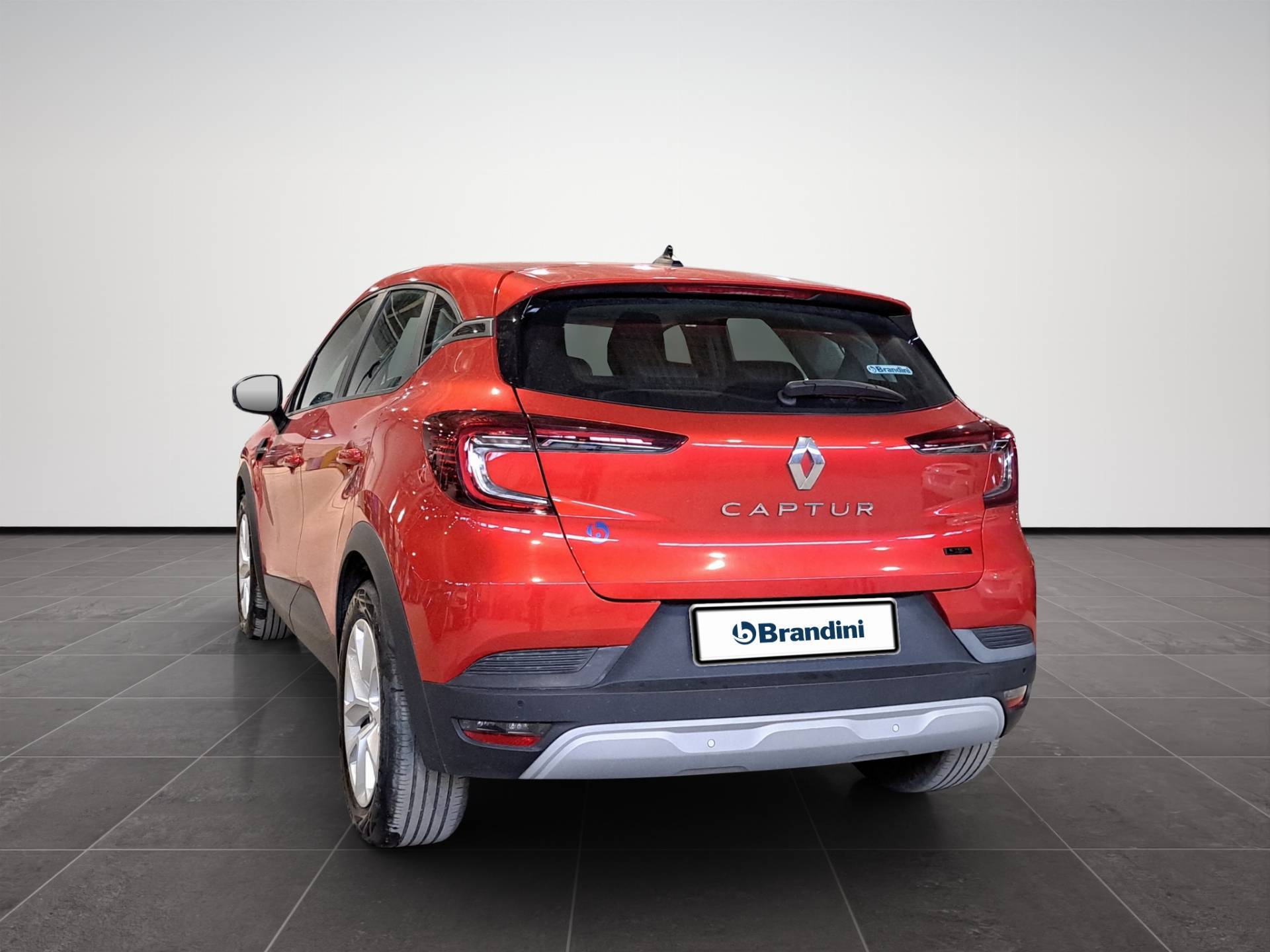Auto Venduta - RENAULT Captur Captur 1.6 E-Tech full hybrid Equilibre 145cv auto usata in pronta consegna - Brandini