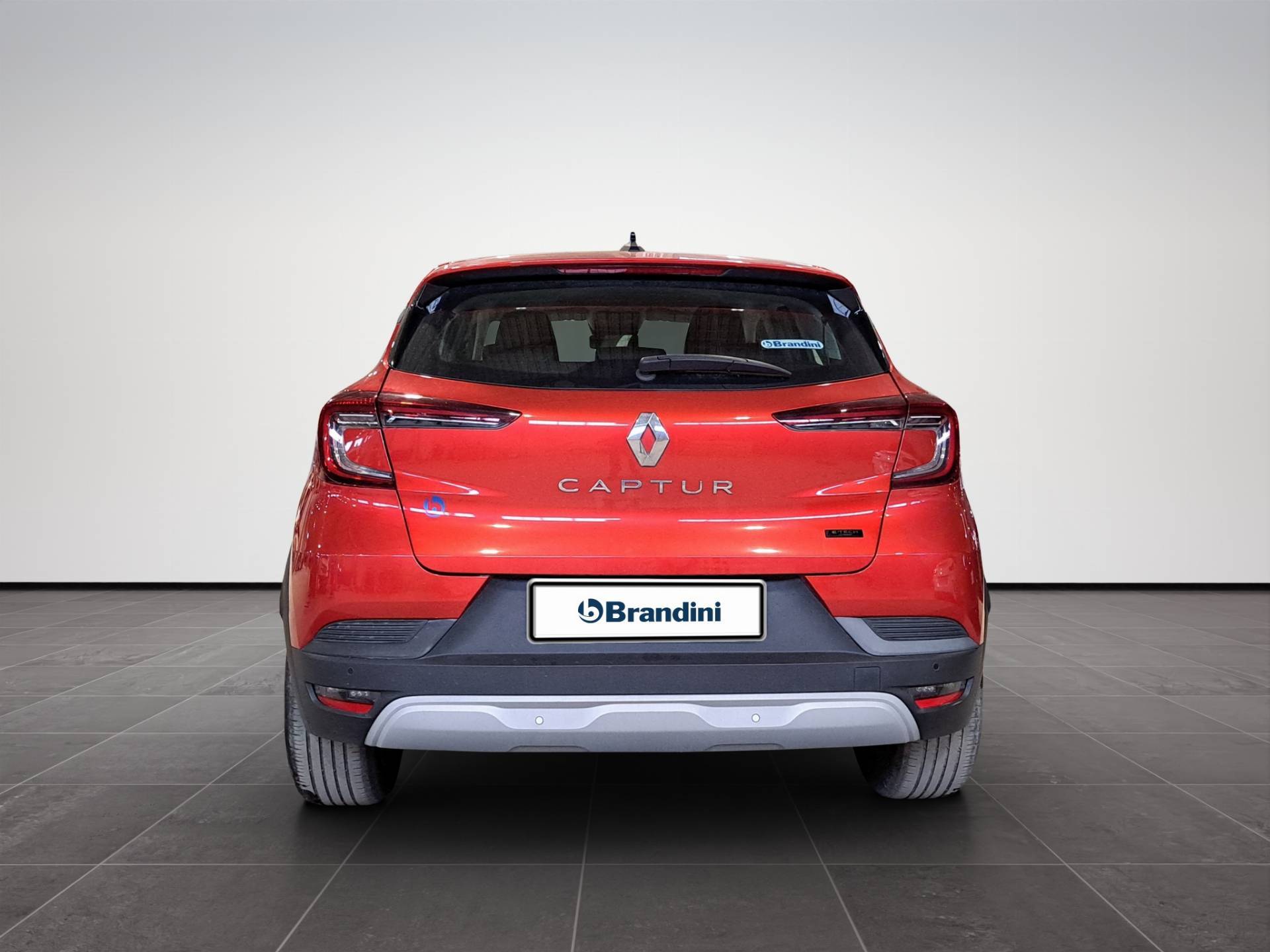 Auto Venduta - RENAULT Captur Captur 1.6 E-Tech full hybrid Equilibre 145cv auto usata in pronta consegna - Brandini