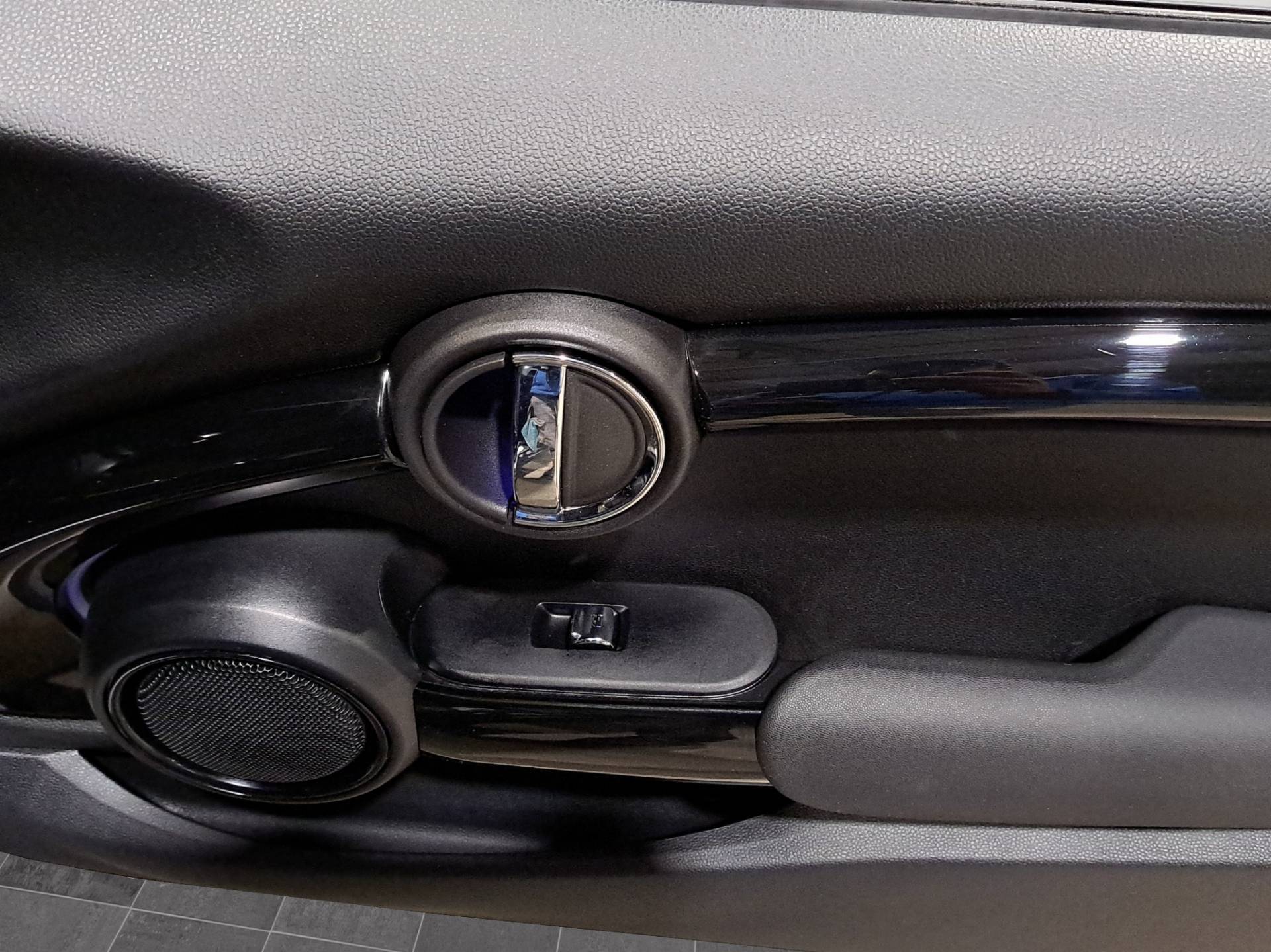 MINI Mini Mini Cabrio 1.5 Cooper Classic auto usata in pronta consegna - Brandini