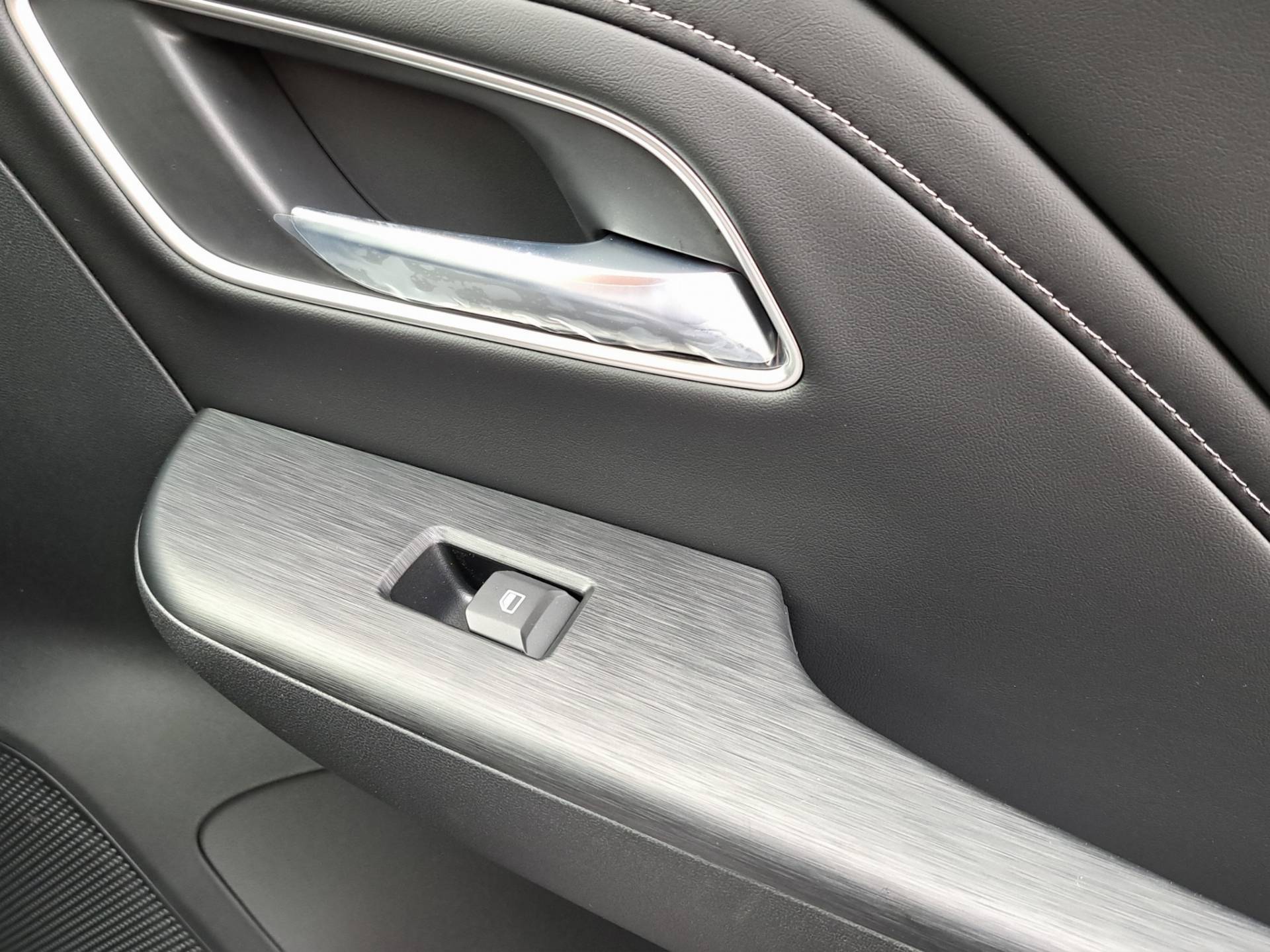 Auto Venduta - MG ZS ZS 1.5l MT Com MY25.5 Pebble Black usata in pronta consegna - Brandini